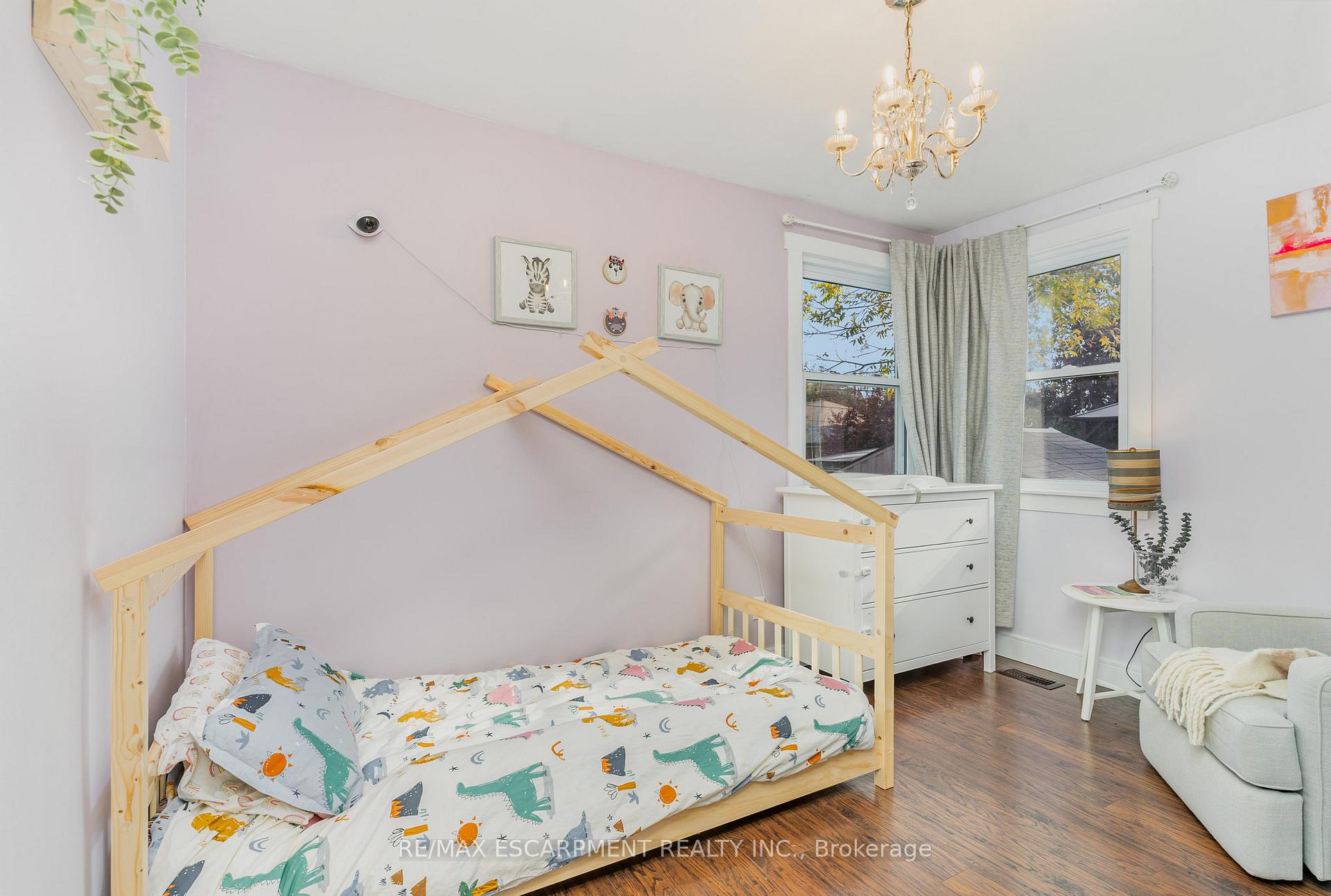 Photo 18 of 55 East 44th Street, Hamilton, Sunninghill — HOMEH