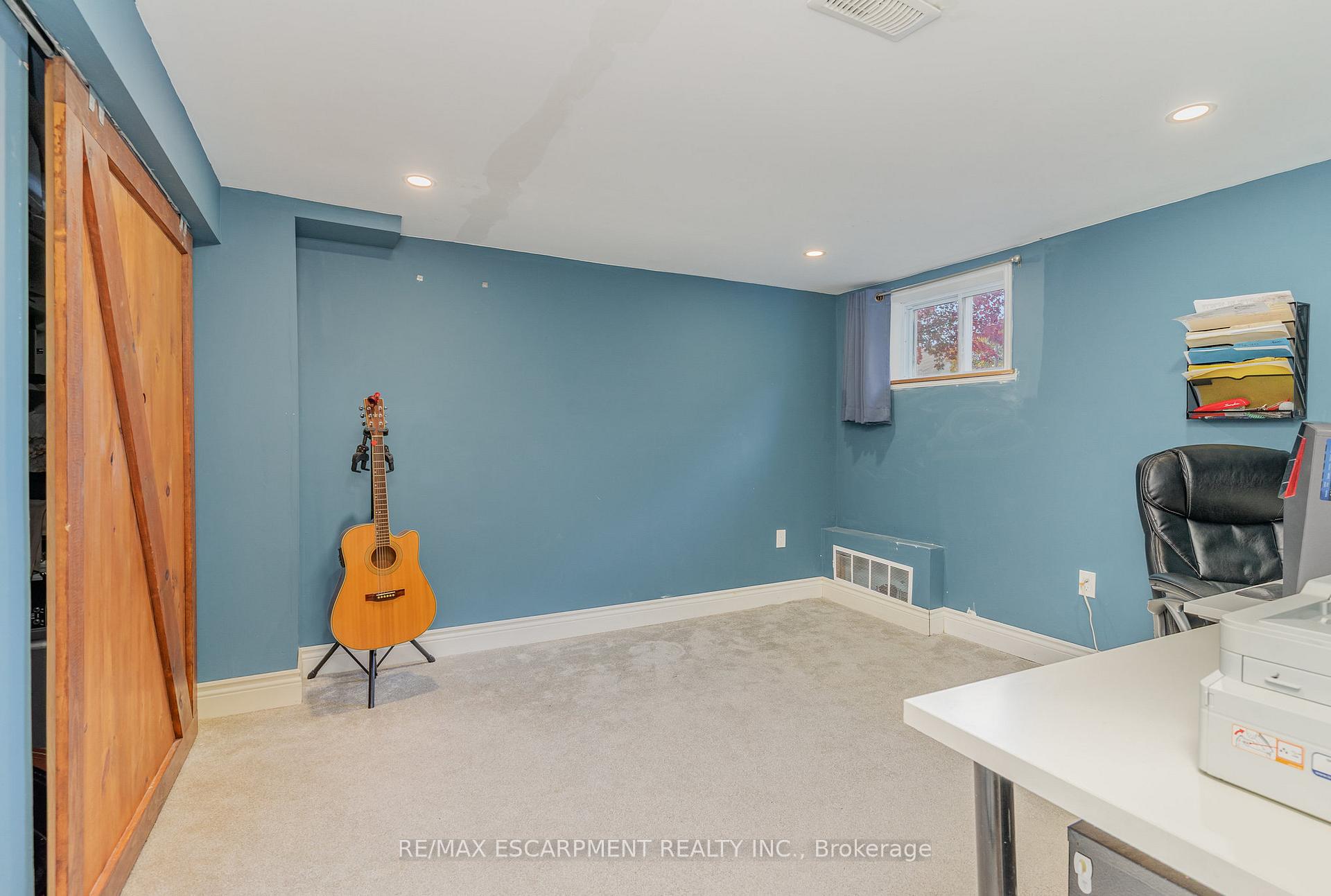 Photo 31 of 55 East 44th Street, Hamilton, Sunninghill — HOMEH