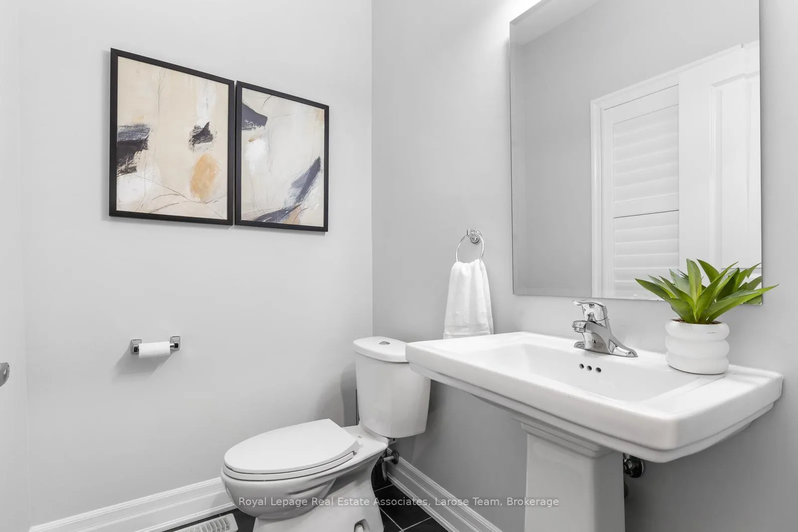 Photo 6 of Unit Main & 2nd Flr., 26 Perdita Road, Brampton, Bram West — HOMEH