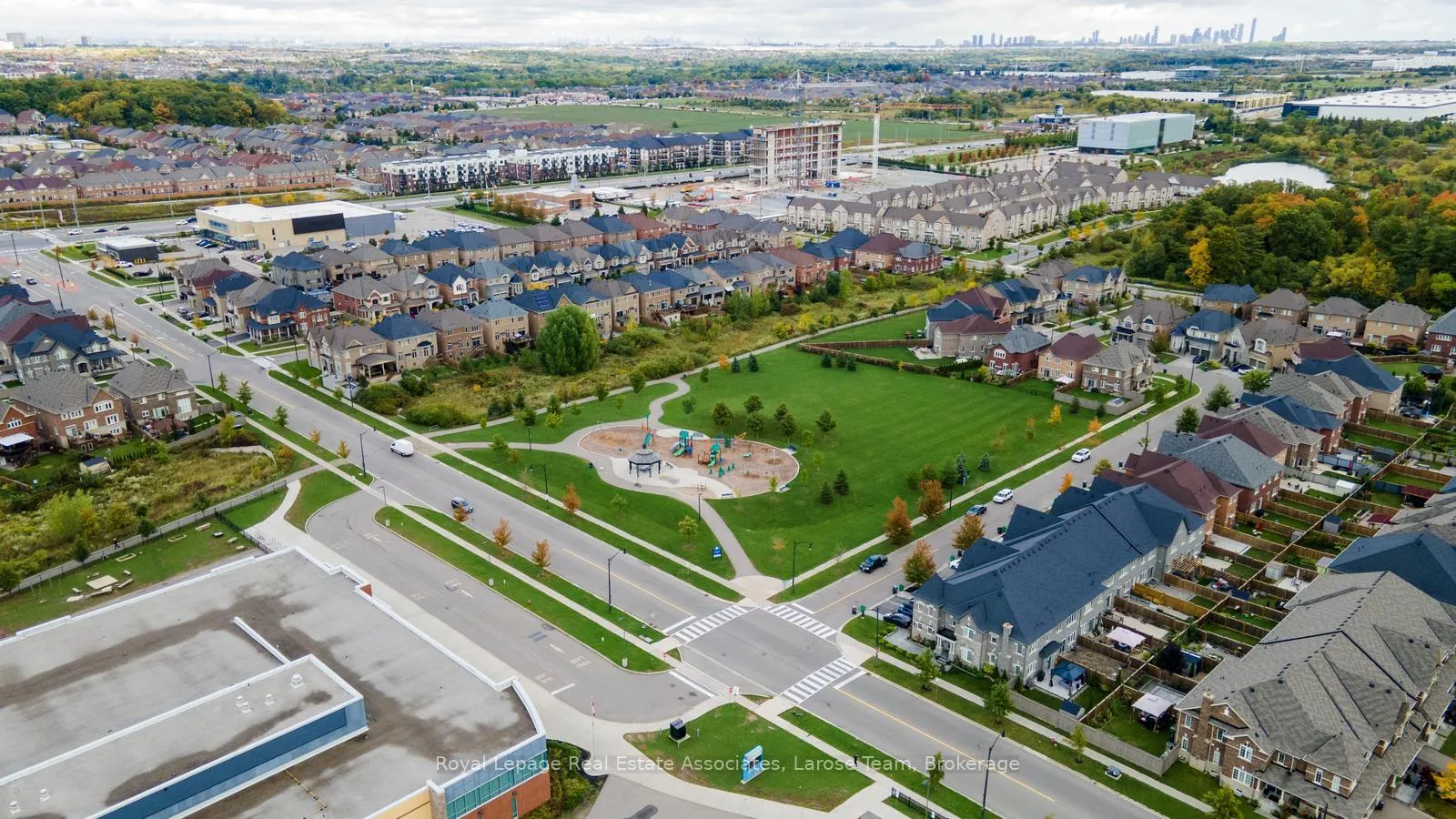 Photo 43 of Unit Main & 2nd Flr., 26 Perdita Road, Brampton, Bram West — HOMEH