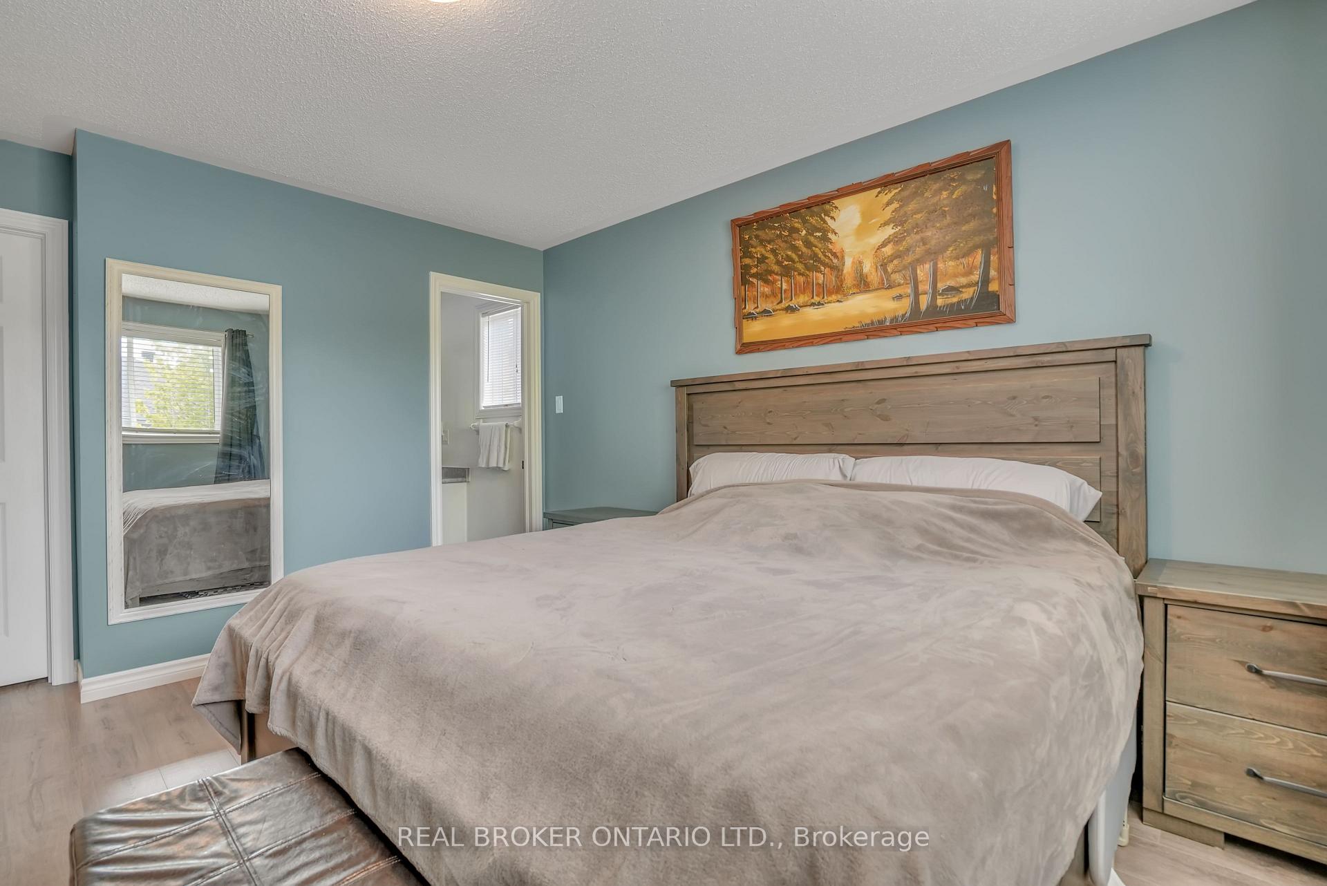 Photo 17 of 59 Jagges Drive, Barrie, Edgehill Drive — HOMEH