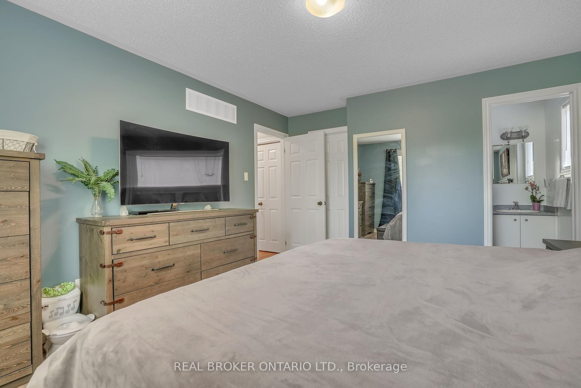 Photo 18 of 59 Jagges Drive, Barrie, Edgehill Drive — HOMEH