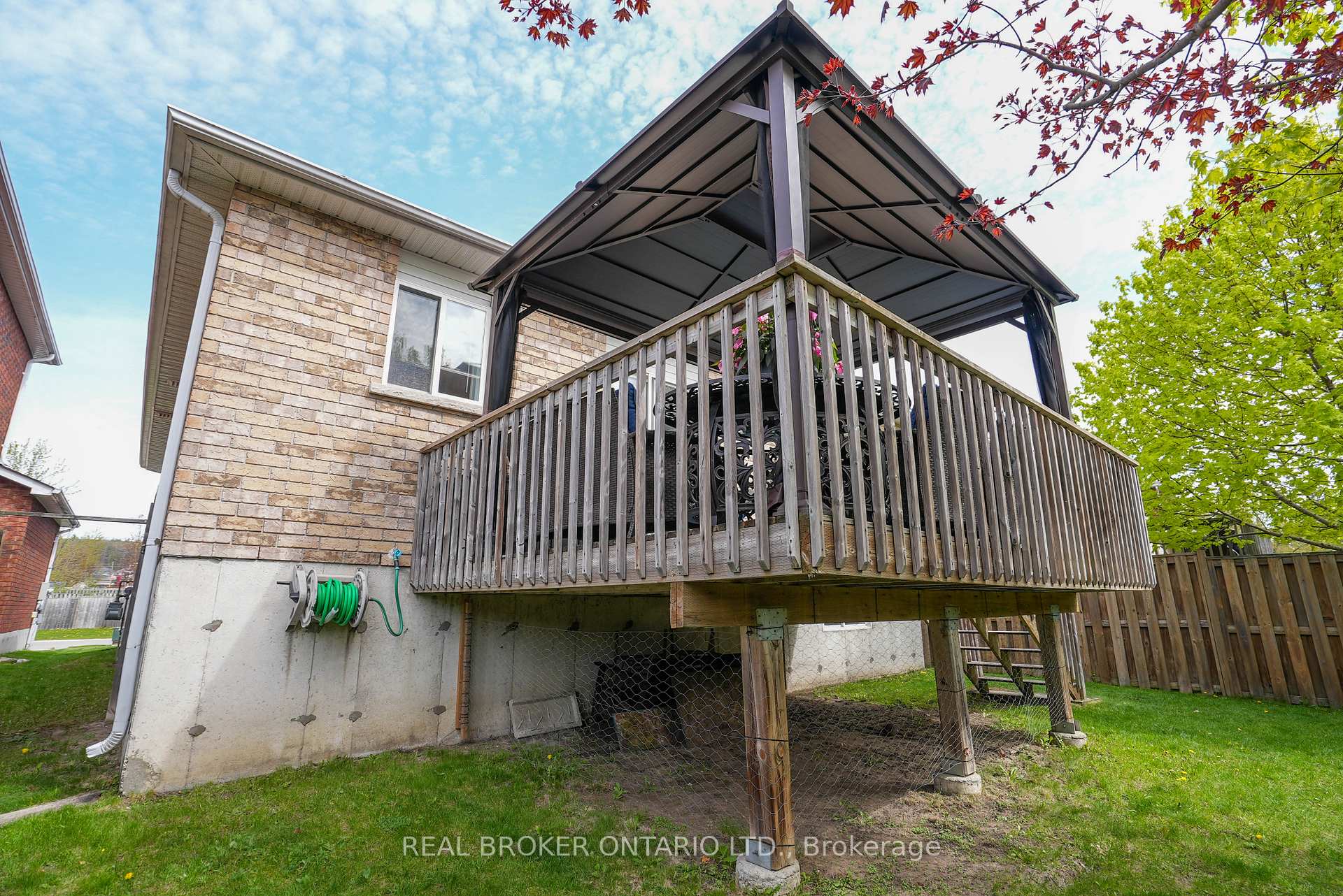 Photo 27 of 59 Jagges Drive, Barrie, Edgehill Drive — HOMEH