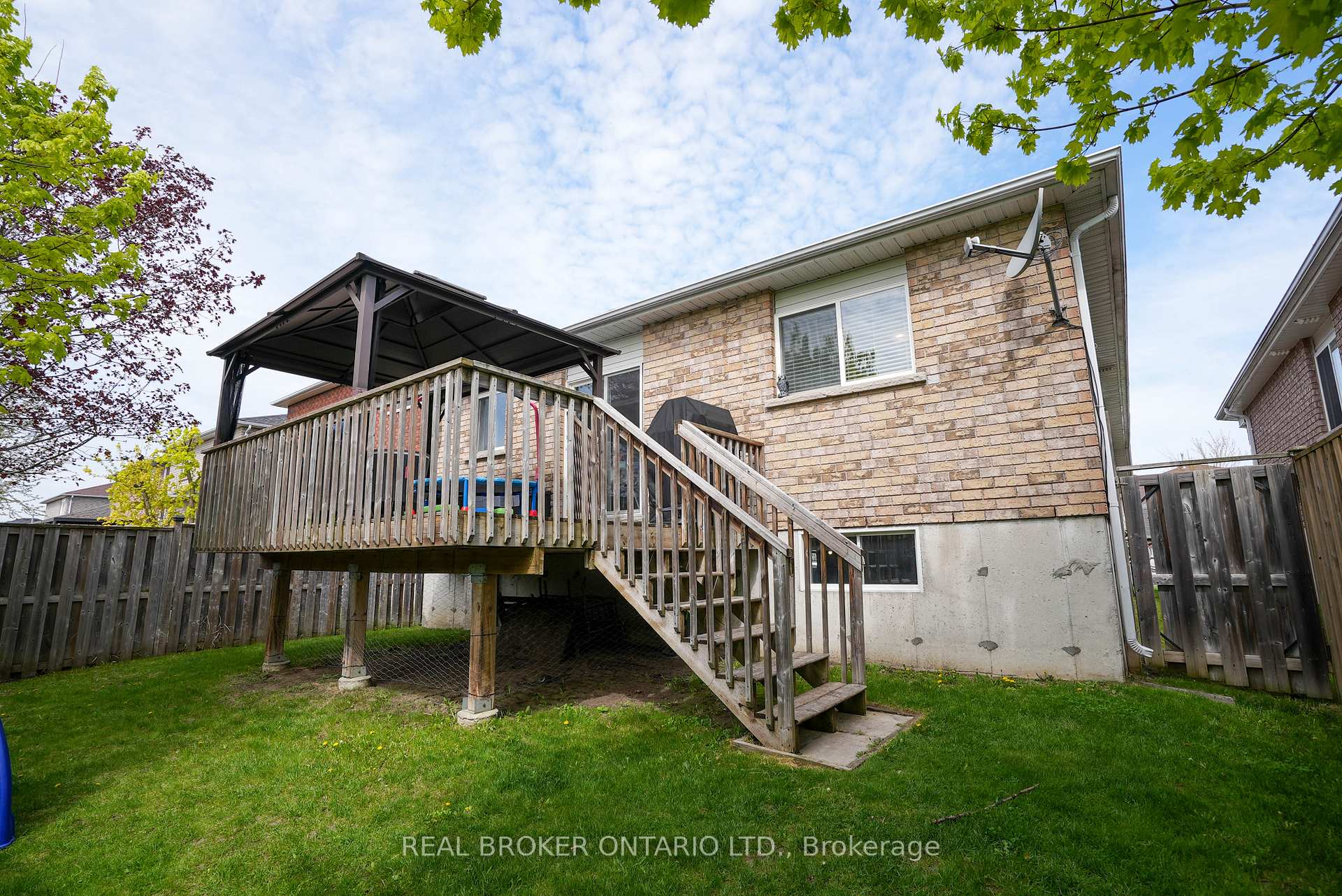 Photo 29 of 59 Jagges Drive, Barrie, Edgehill Drive — HOMEH