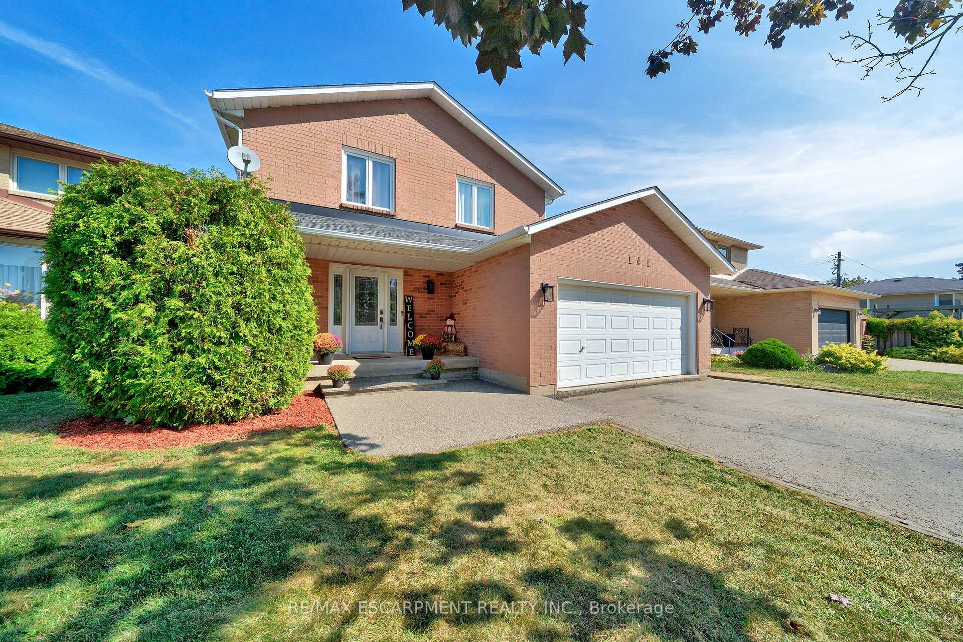 Photo 2 of 141 Templemead Drive, Hamilton, Templemead — HOMEH