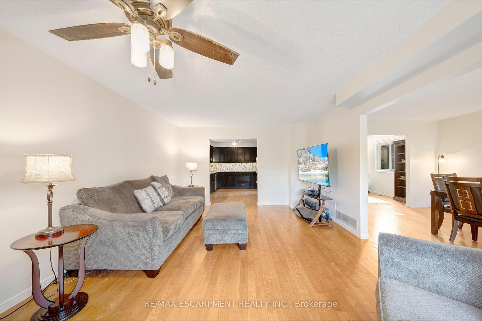 Photo 4 of 141 Templemead Drive, Hamilton, Templemead — HOMEH