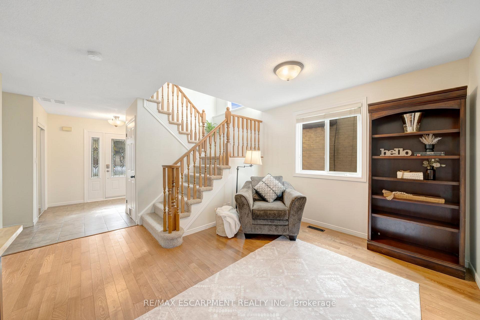 Photo 9 of 141 Templemead Drive, Hamilton, Templemead — HOMEH