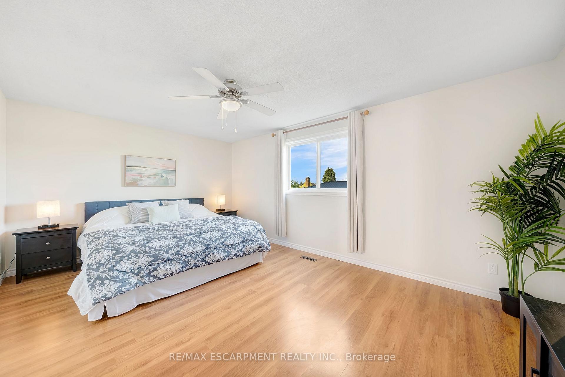 Photo 15 of 141 Templemead Drive, Hamilton, Templemead — HOMEH