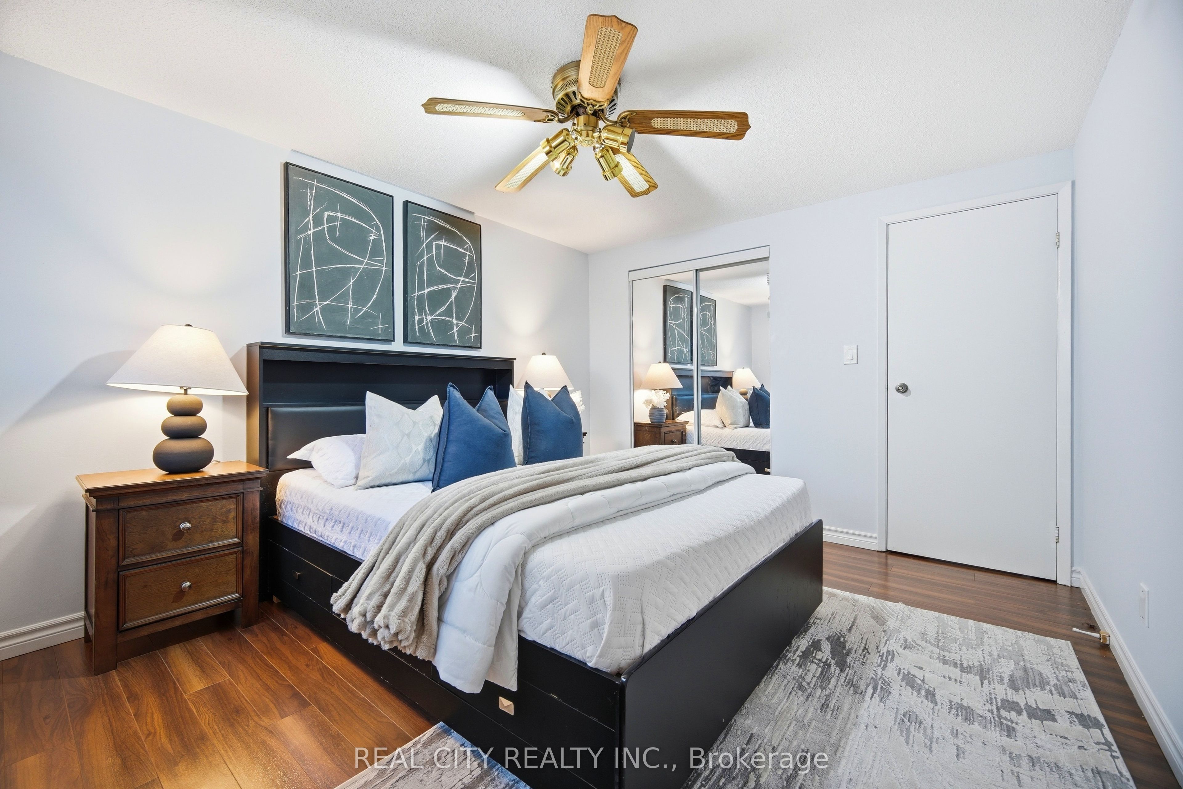Photo 76 of 424 Jackson Street W, Hamilton, Kirkendall — HOMEH