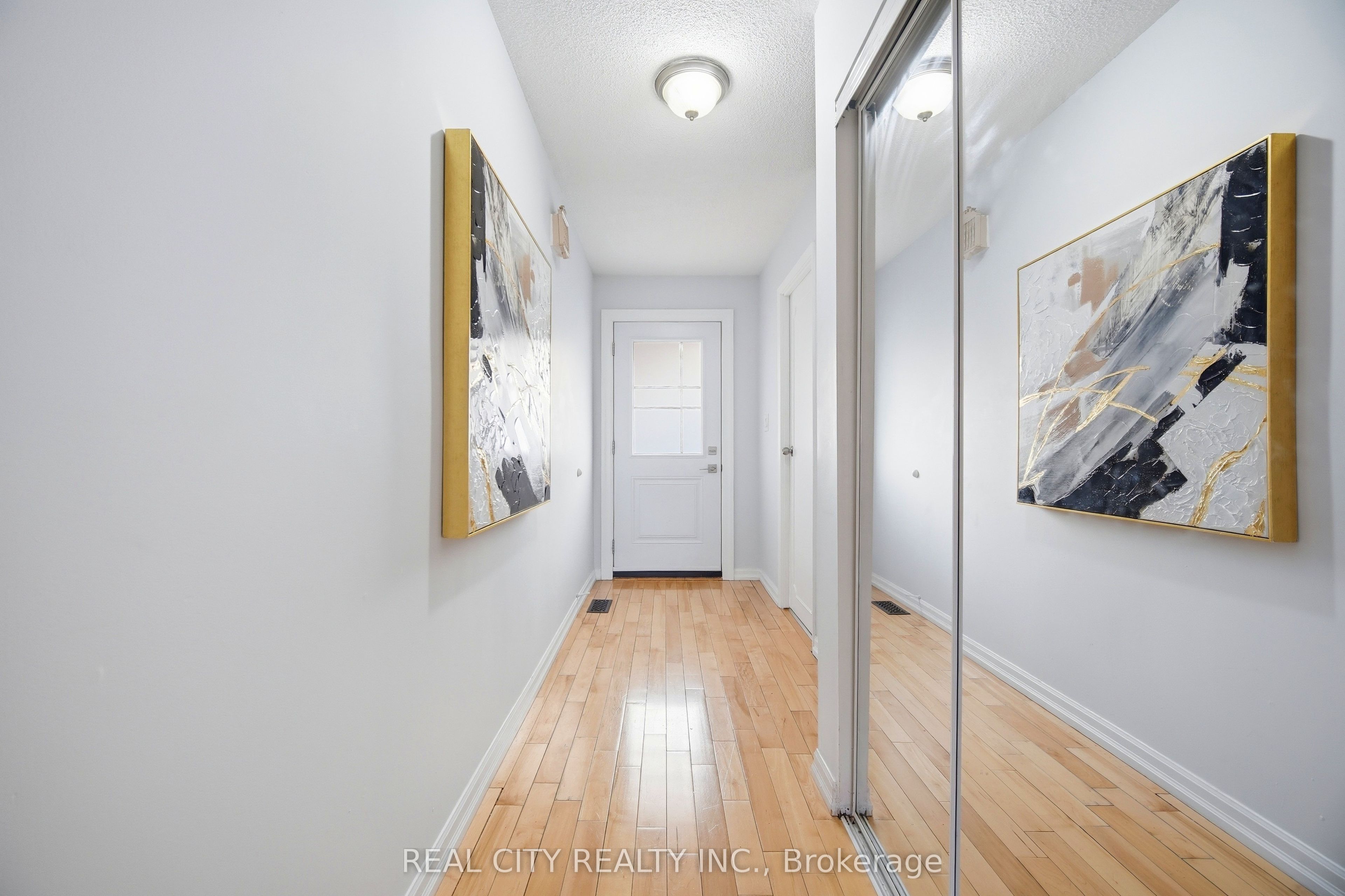 Photo 59 of 424 Jackson Street W, Hamilton, Kirkendall — HOMEH