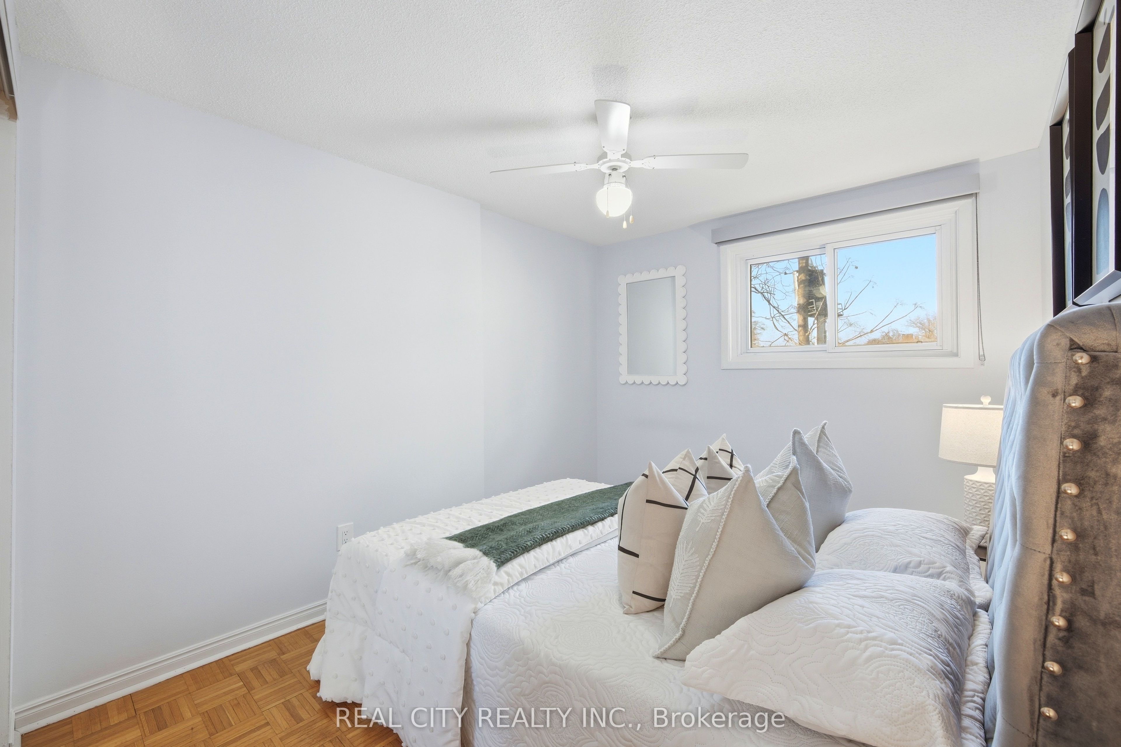 Photo 80 of 424 Jackson Street W, Hamilton, Kirkendall — HOMEH