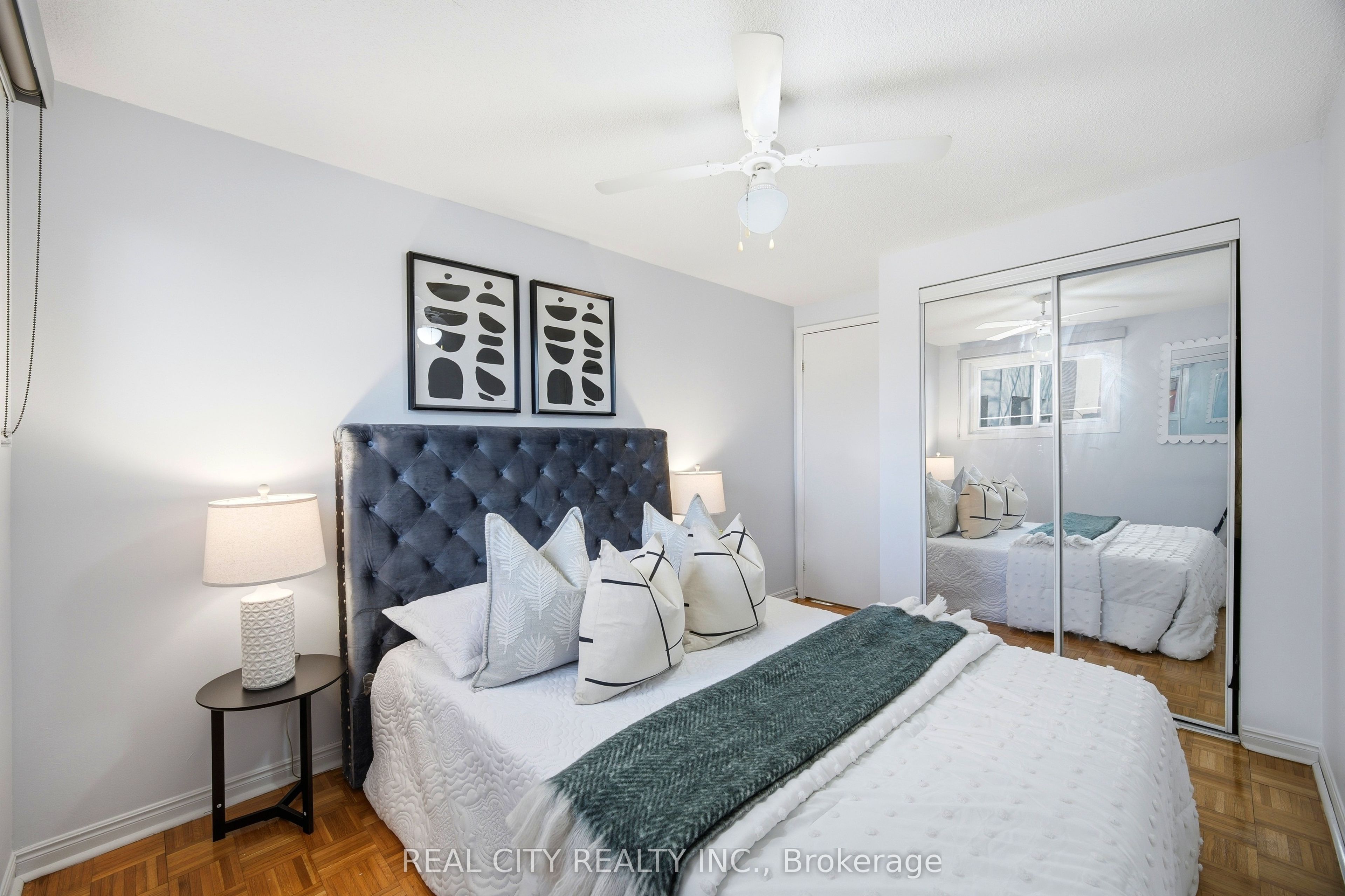 Photo 81 of 424 Jackson Street W, Hamilton, Kirkendall — HOMEH