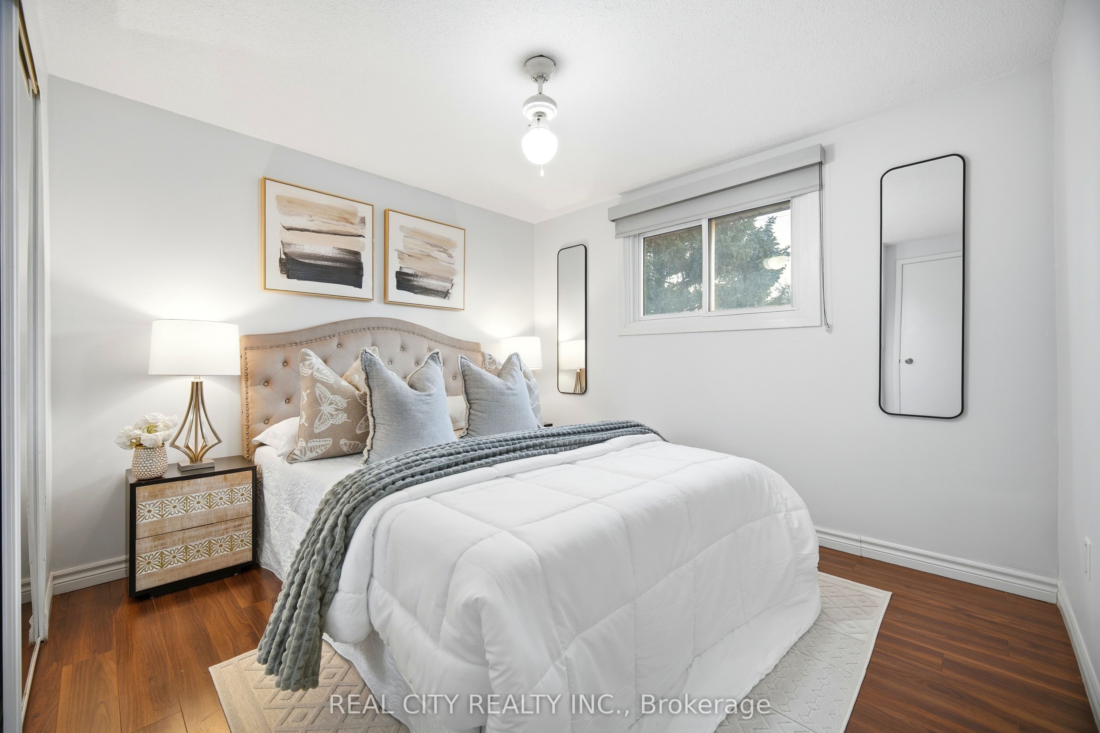 Photo 78 of 424 Jackson Street W, Hamilton, Kirkendall — HOMEH