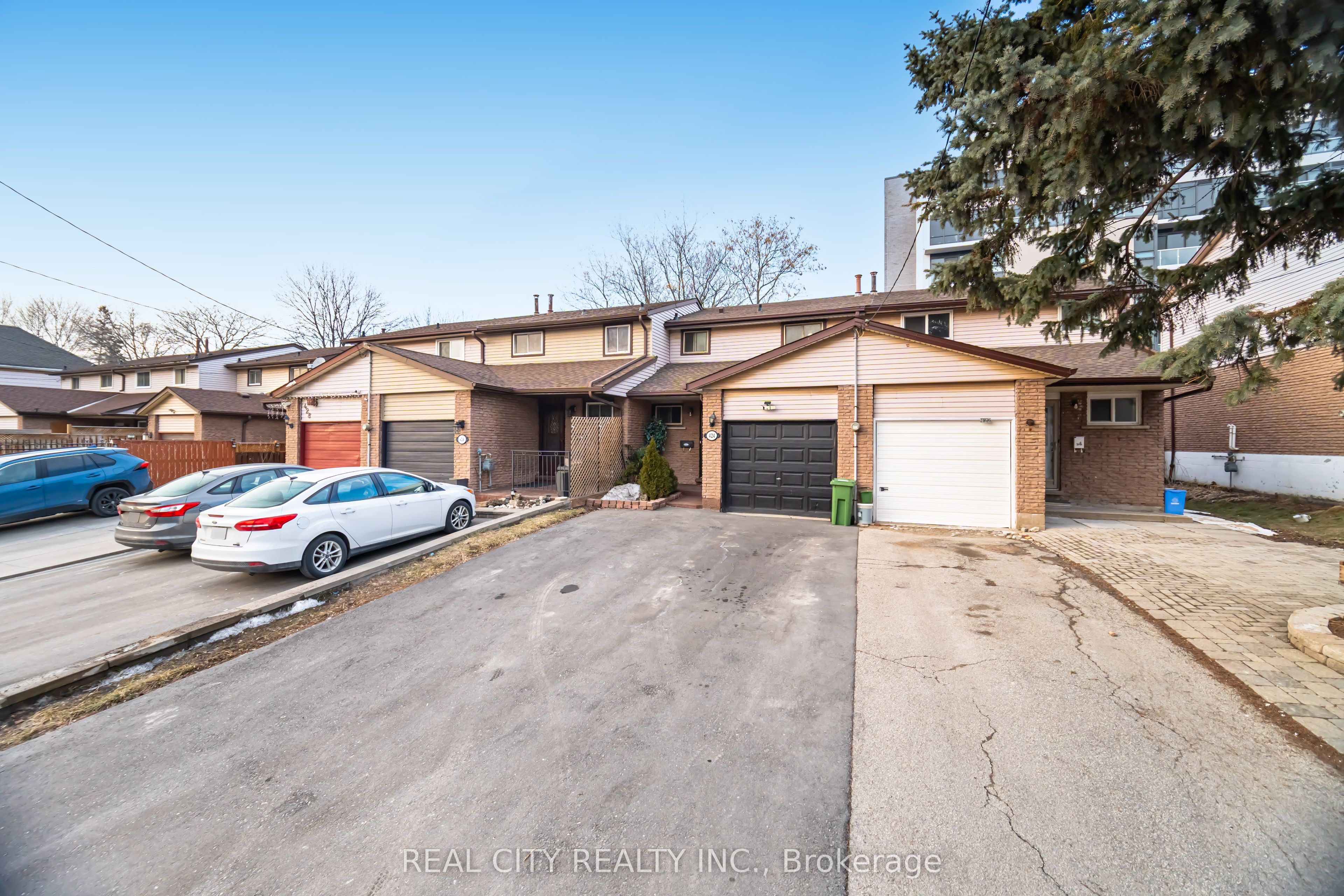 Photo 56 of 424 Jackson Street W, Hamilton, Kirkendall — HOMEH