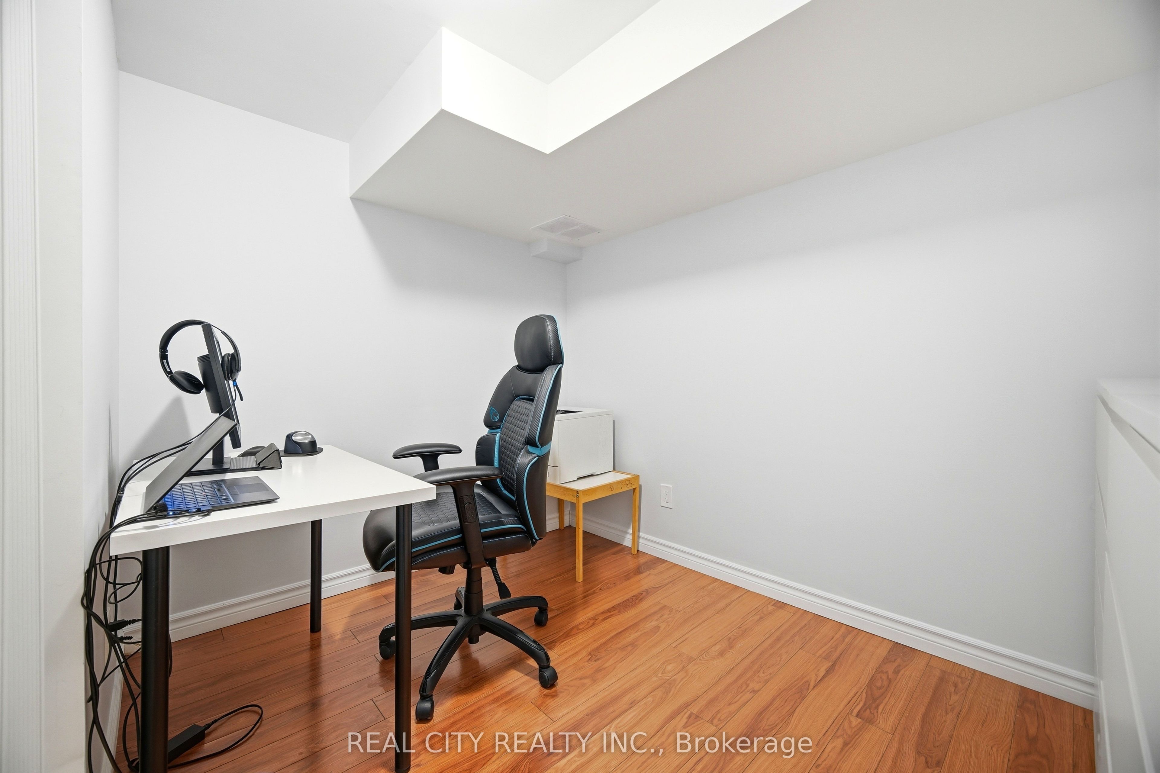 Photo 90 of 424 Jackson Street W, Hamilton, Kirkendall — HOMEH