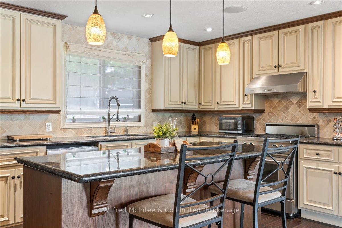 Photo 19 of 822 Marl Lake Rd 8, Brockton — HOMEH