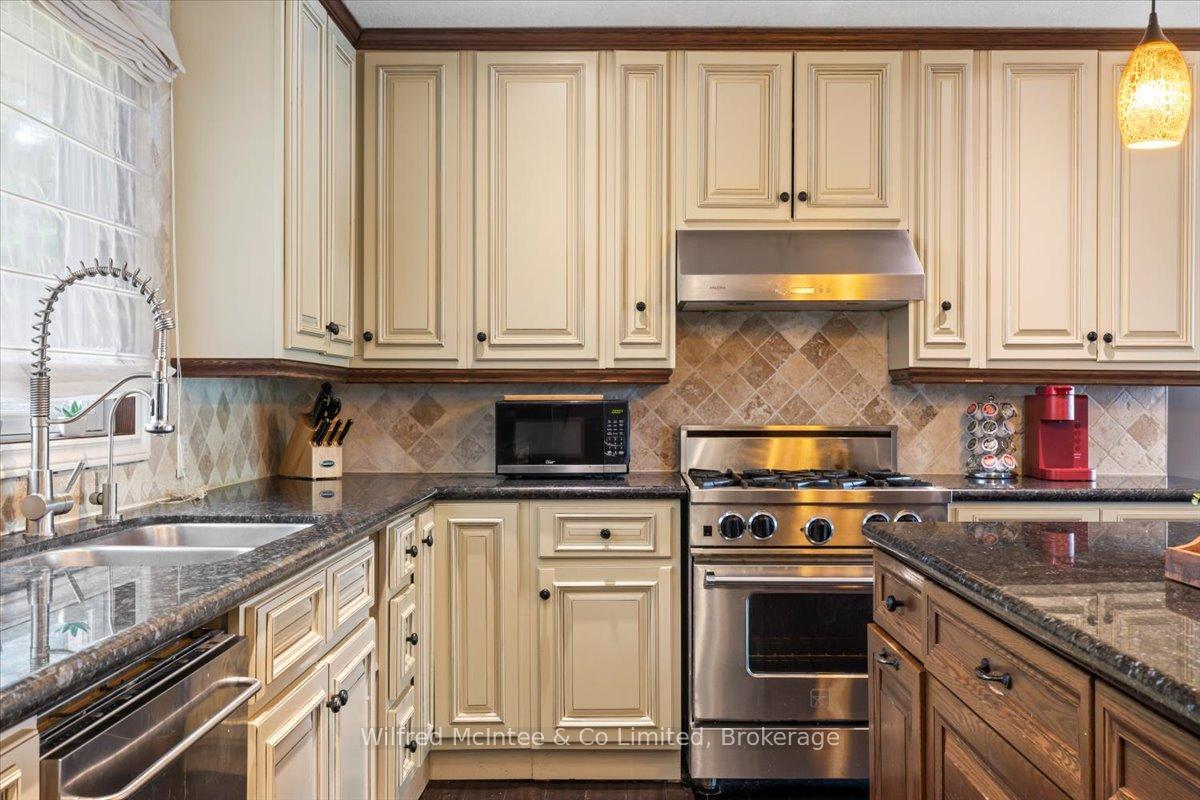 Photo 20 of 822 Marl Lake Rd 8, Brockton — HOMEH