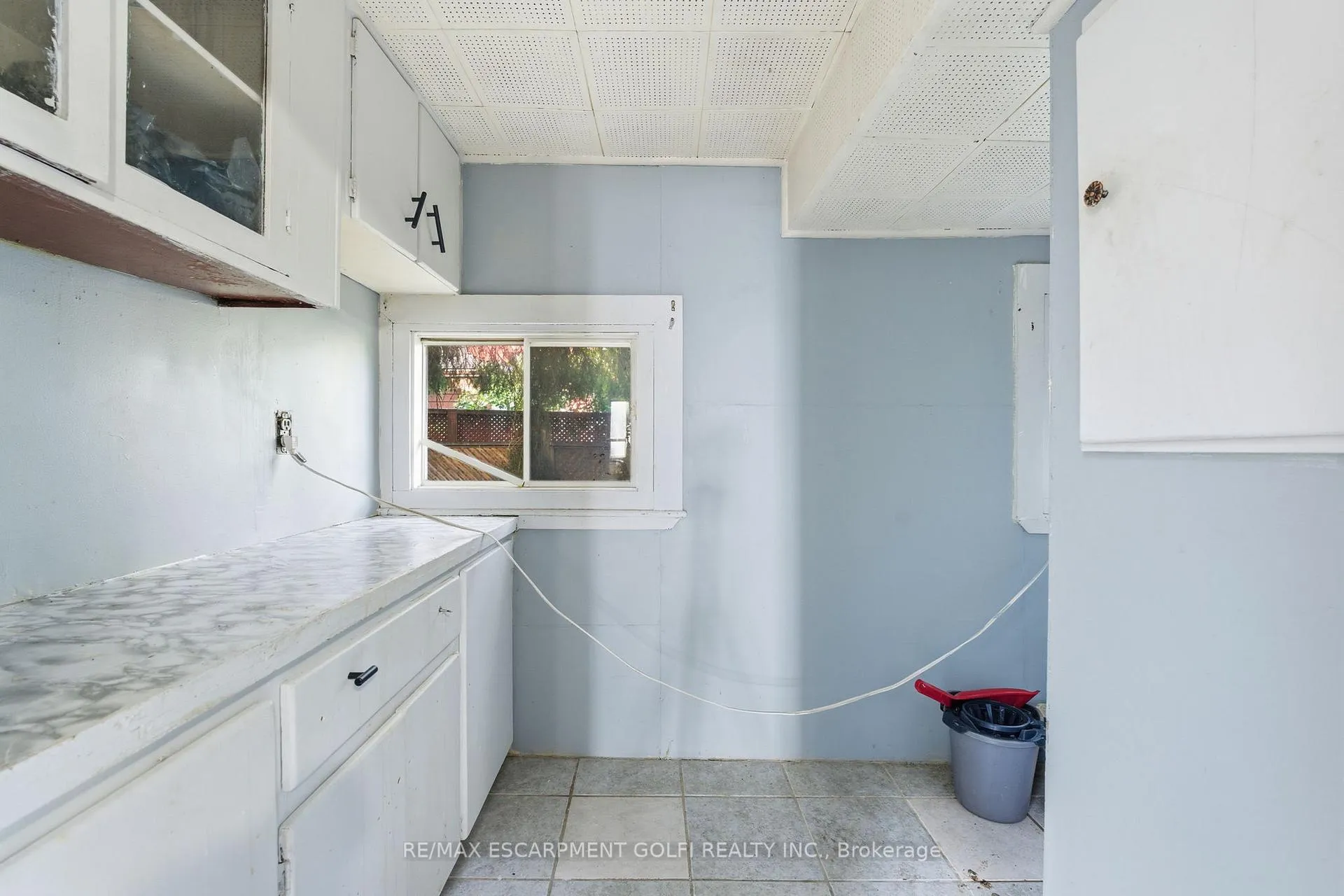 Photo 10 of 117 Ray Street N, Hamilton, Strathcona — HOMEH