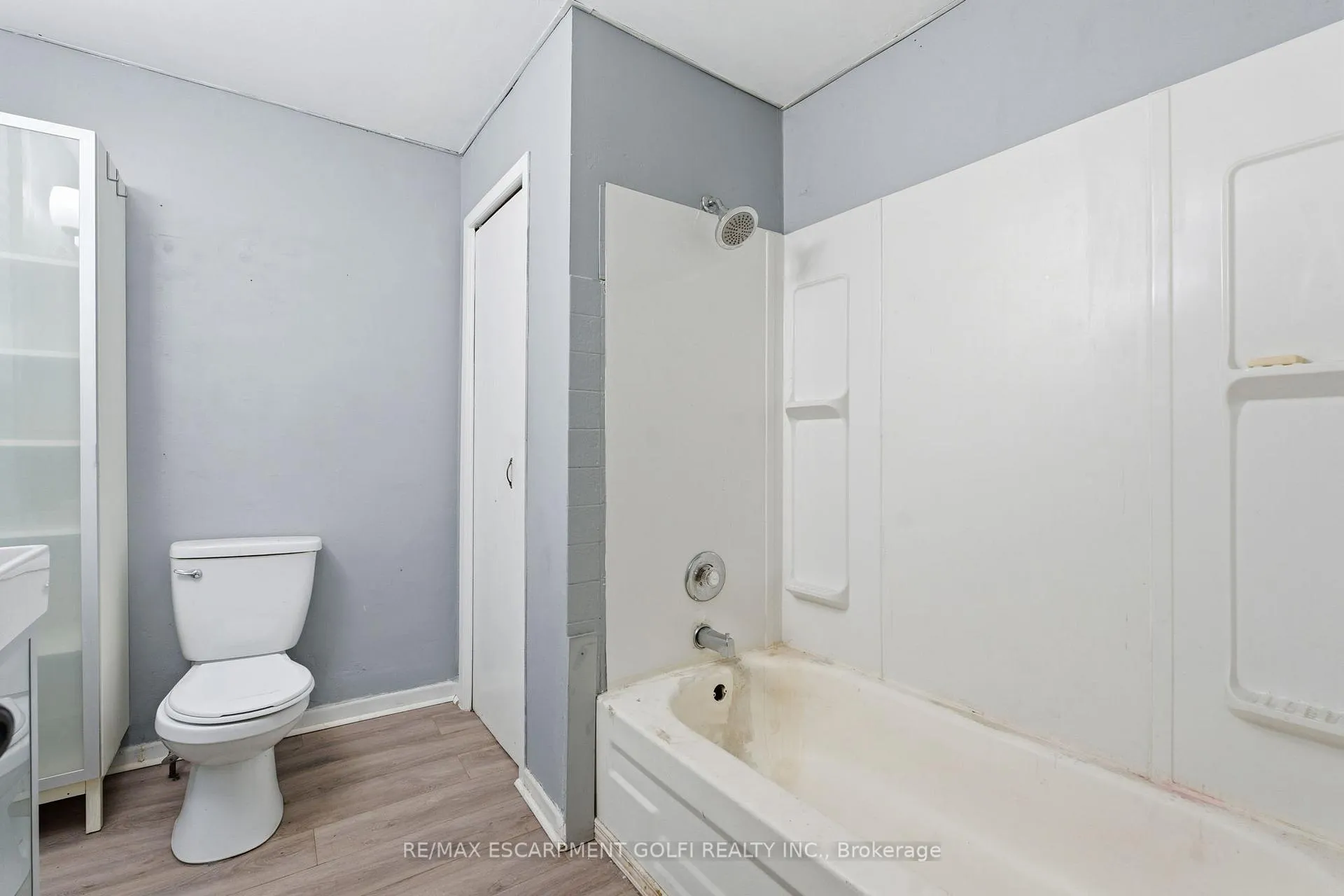 Photo 15 of 117 Ray Street N, Hamilton, Strathcona — HOMEH