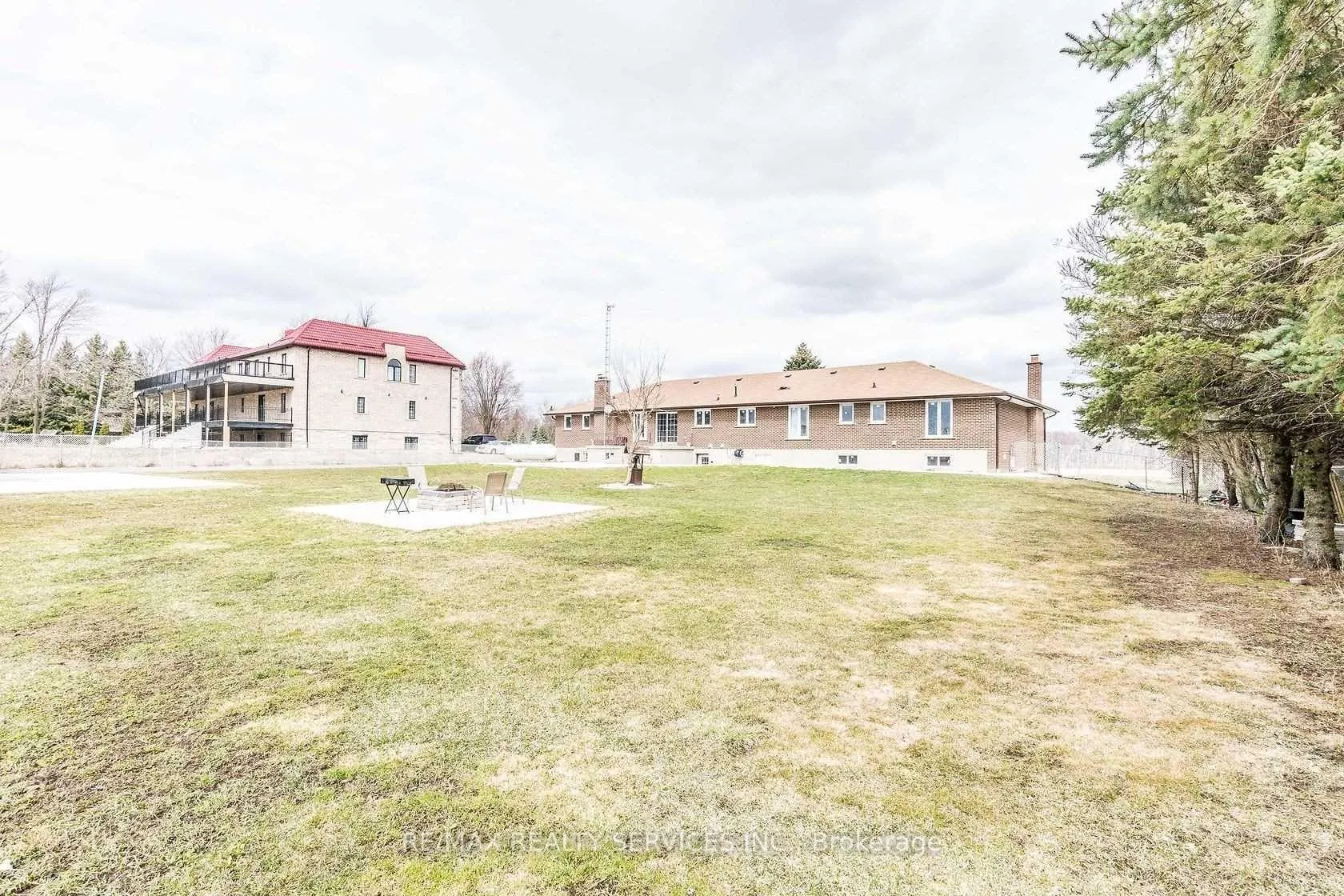 Photo 4 of 14394 Bramalea Road, Caledon, Rural Caledon — HOMEH