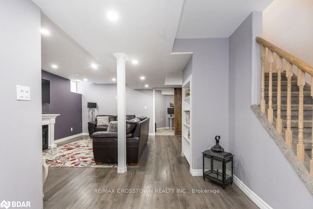 Photo 41 of 52 Penvill Trail, Barrie, Ardagh — HOMEH