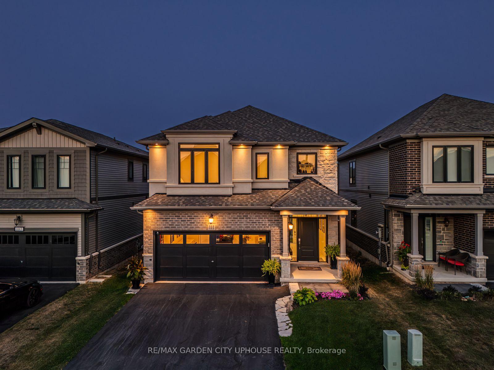 Photo 1 of 111 Starfire Crescent, Hamilton, Winona — HOMEH