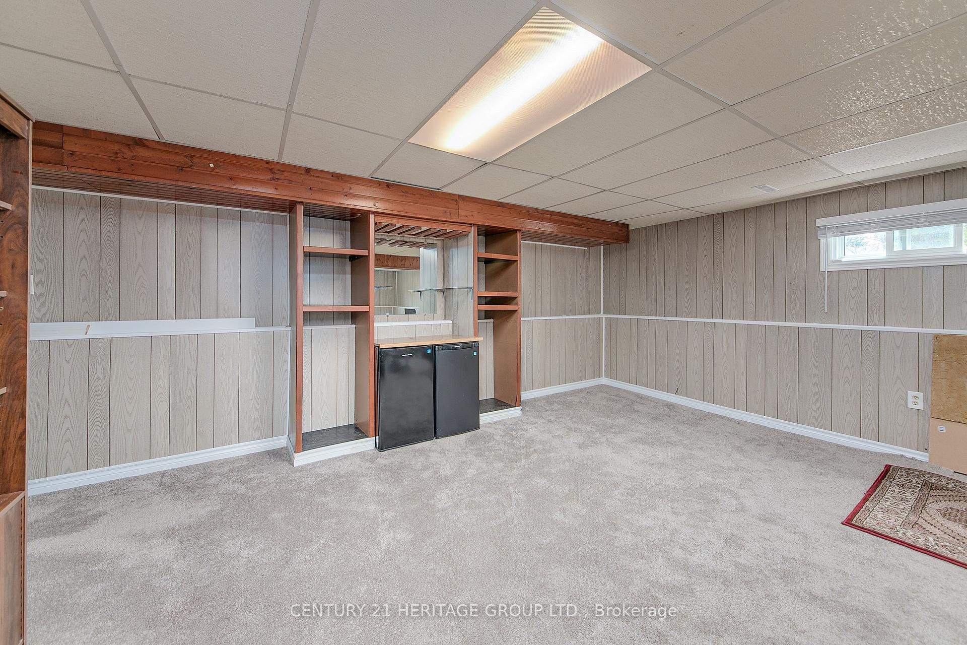 Photo 21 of 25 Shakespeare Crescent, Barrie, Letitia Heights — HOMEH