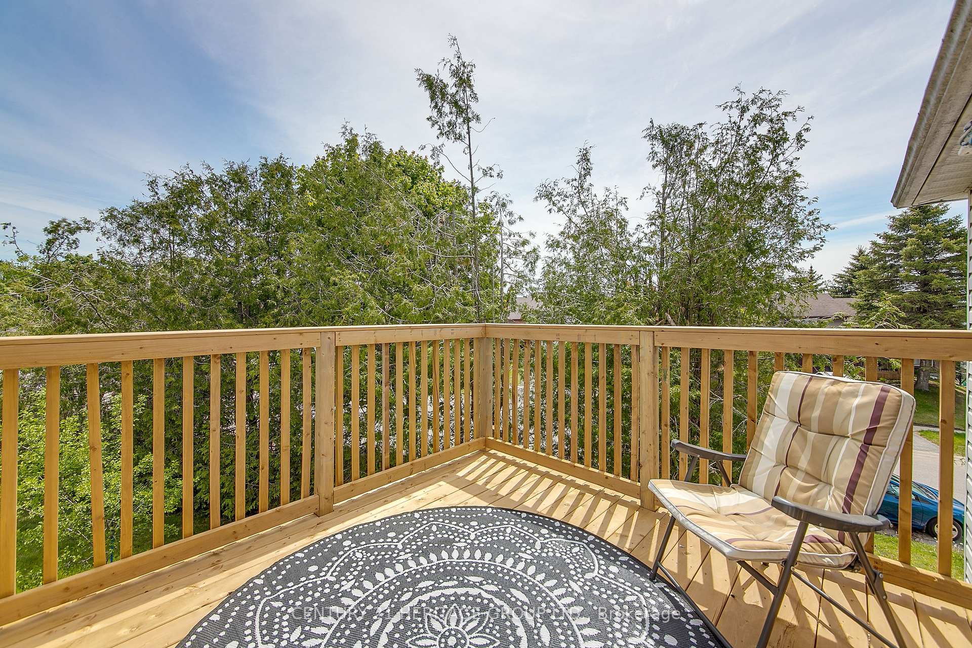 Photo 24 of 25 Shakespeare Crescent, Barrie, Letitia Heights — HOMEH