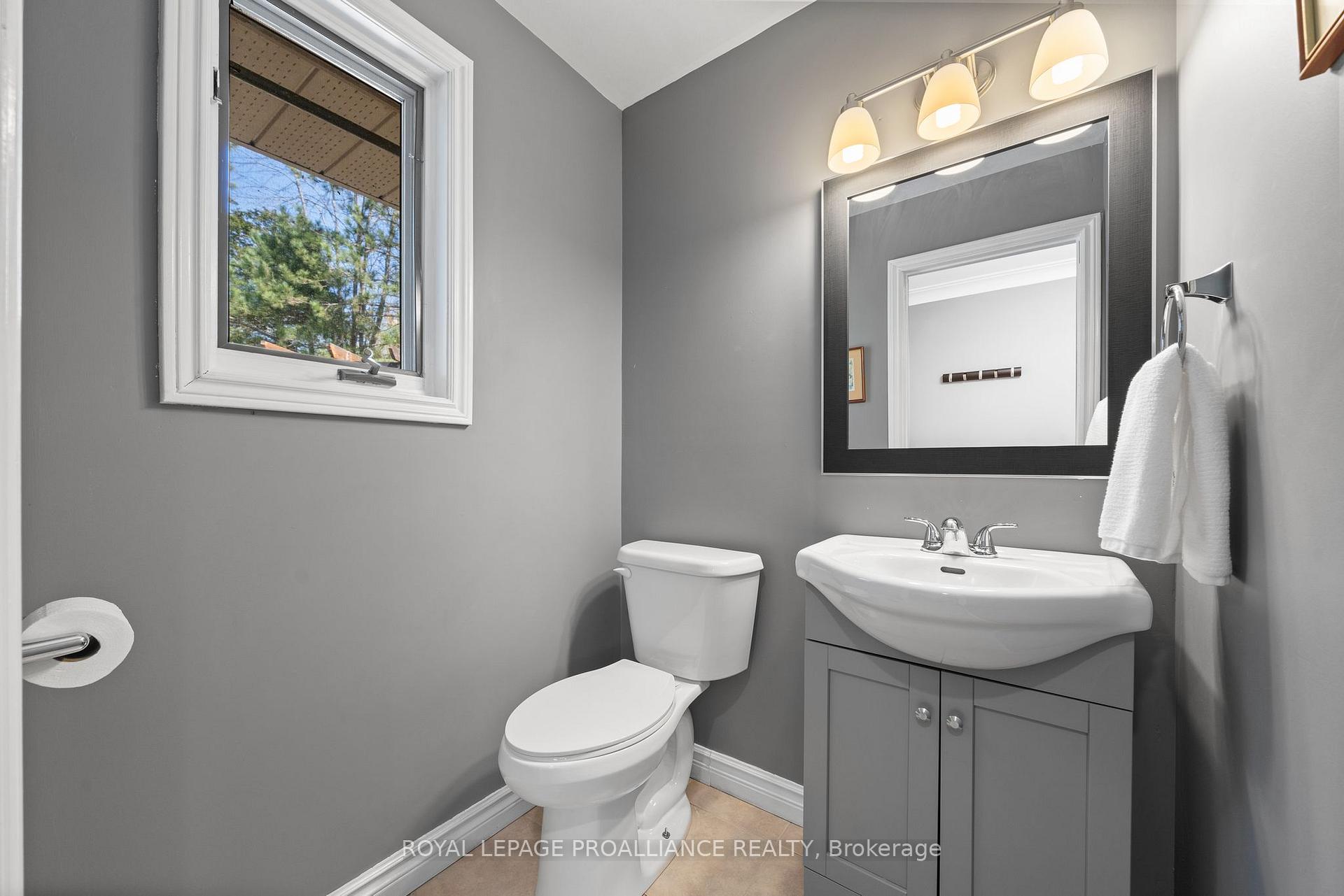 Photo 24 of 616 Old Madoc Road, Belleville, Thurlow Ward — HOMEH