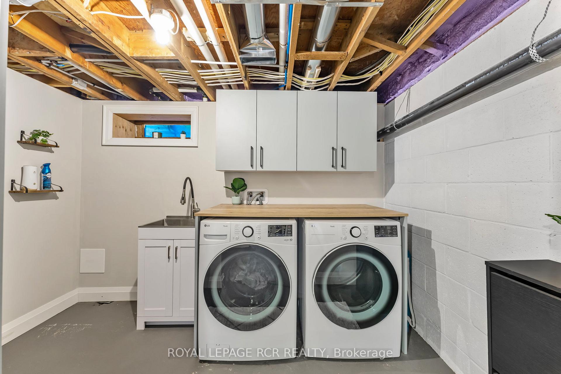 Photo 24 of 6 Downsview Drive, Barrie, Codrington — HOMEH