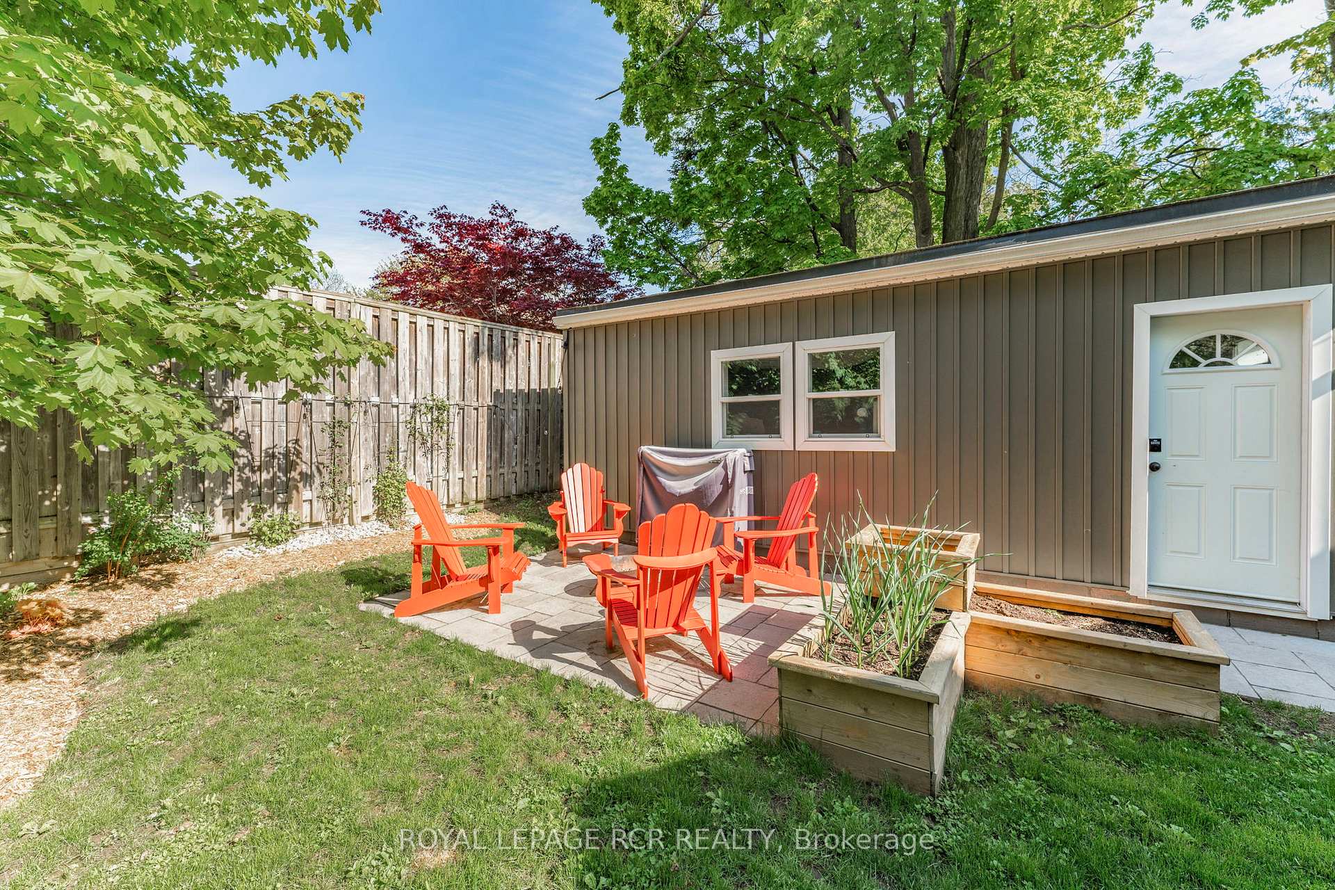 Photo 26 of 6 Downsview Drive, Barrie, Codrington — HOMEH