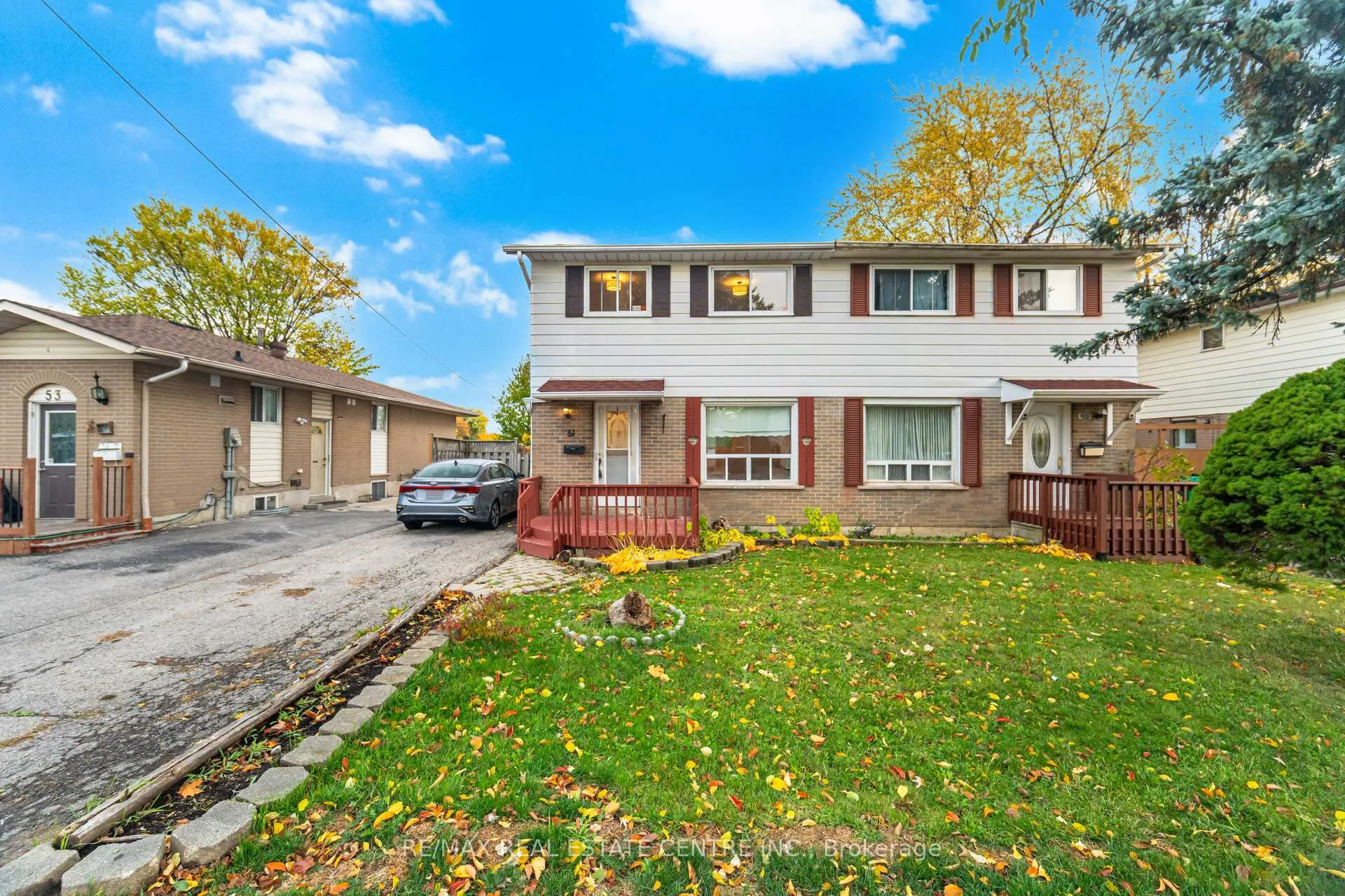 Photo 2 of 51 Crawford Drive, Brampton, Madoc — HOMEH
