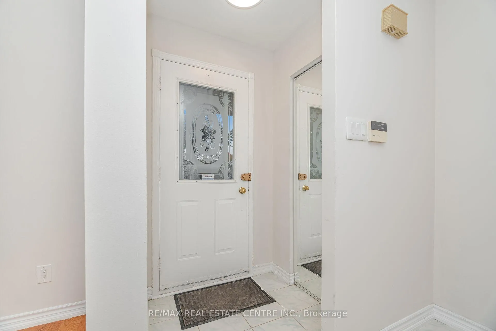 Photo 3 of 51 Crawford Drive, Brampton, Madoc — HOMEH