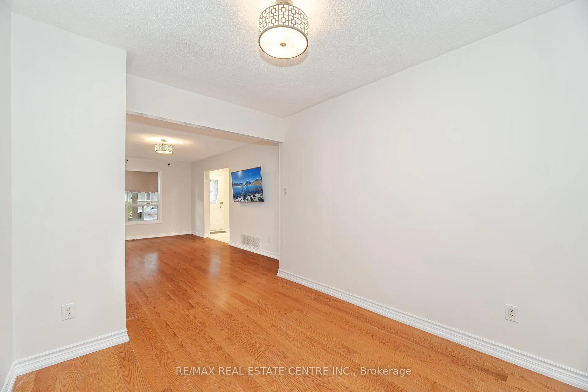 Photo 11 of 51 Crawford Drive, Brampton, Madoc — HOMEH