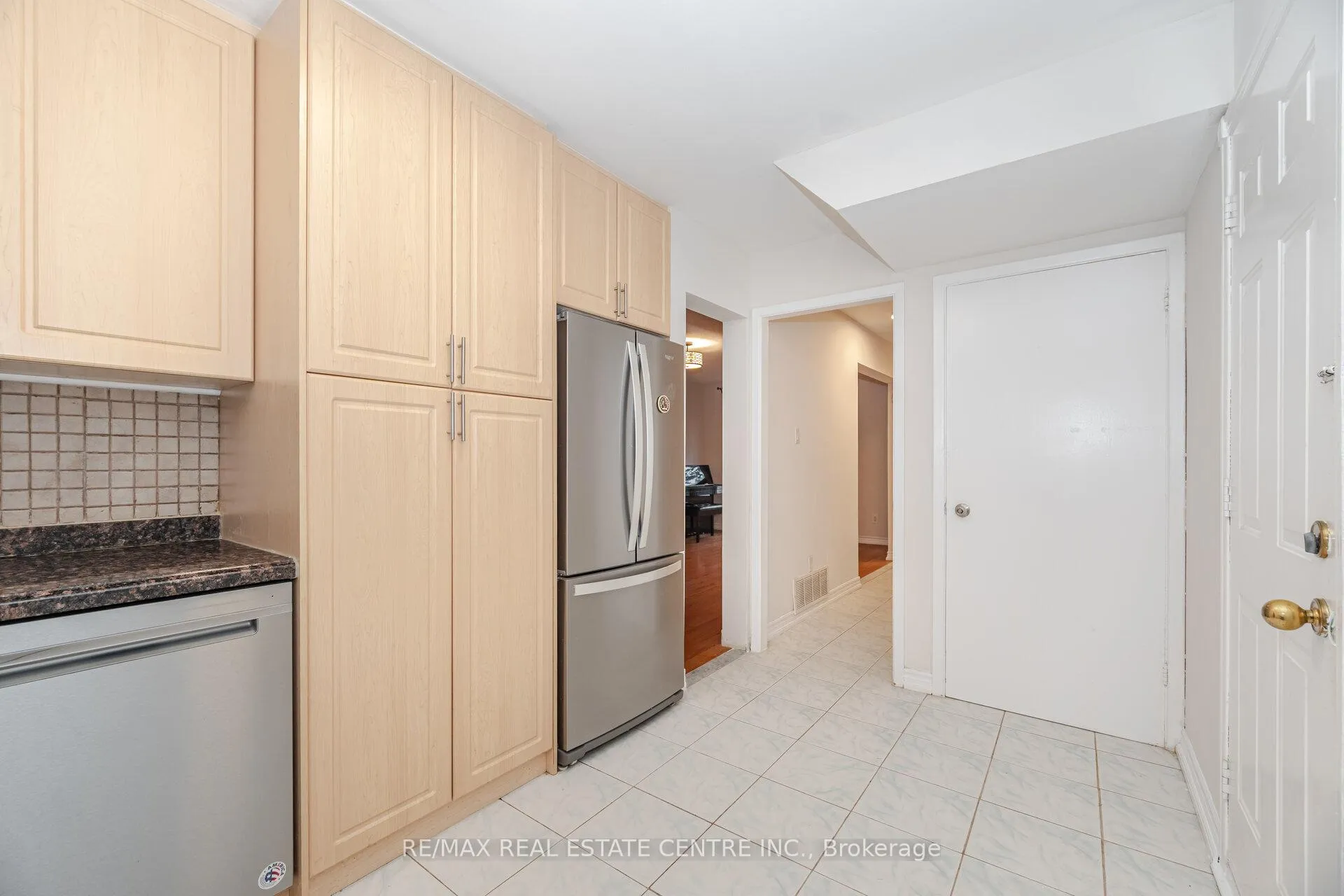 Photo 14 of 51 Crawford Drive, Brampton, Madoc — HOMEH