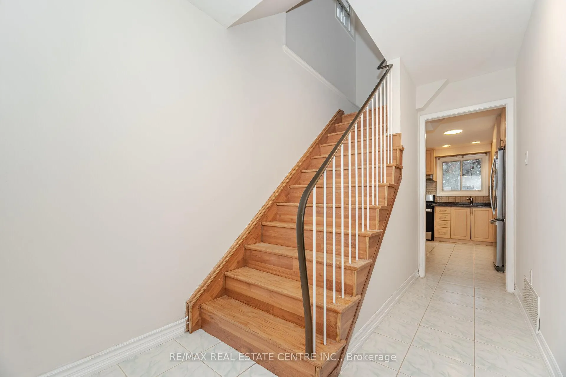 Photo 16 of 51 Crawford Drive, Brampton, Madoc — HOMEH