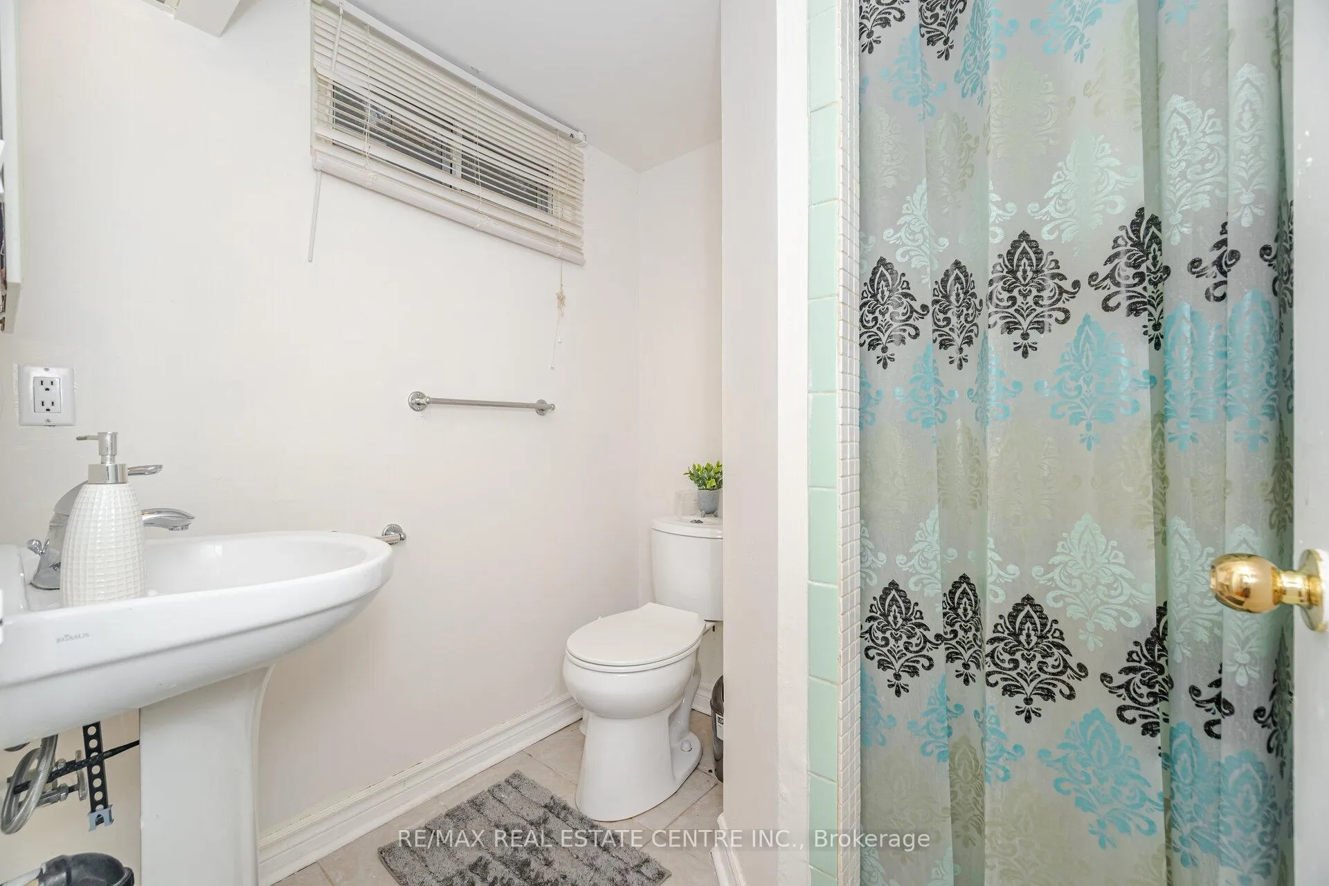 Photo 34 of 51 Crawford Drive, Brampton, Madoc — HOMEH
