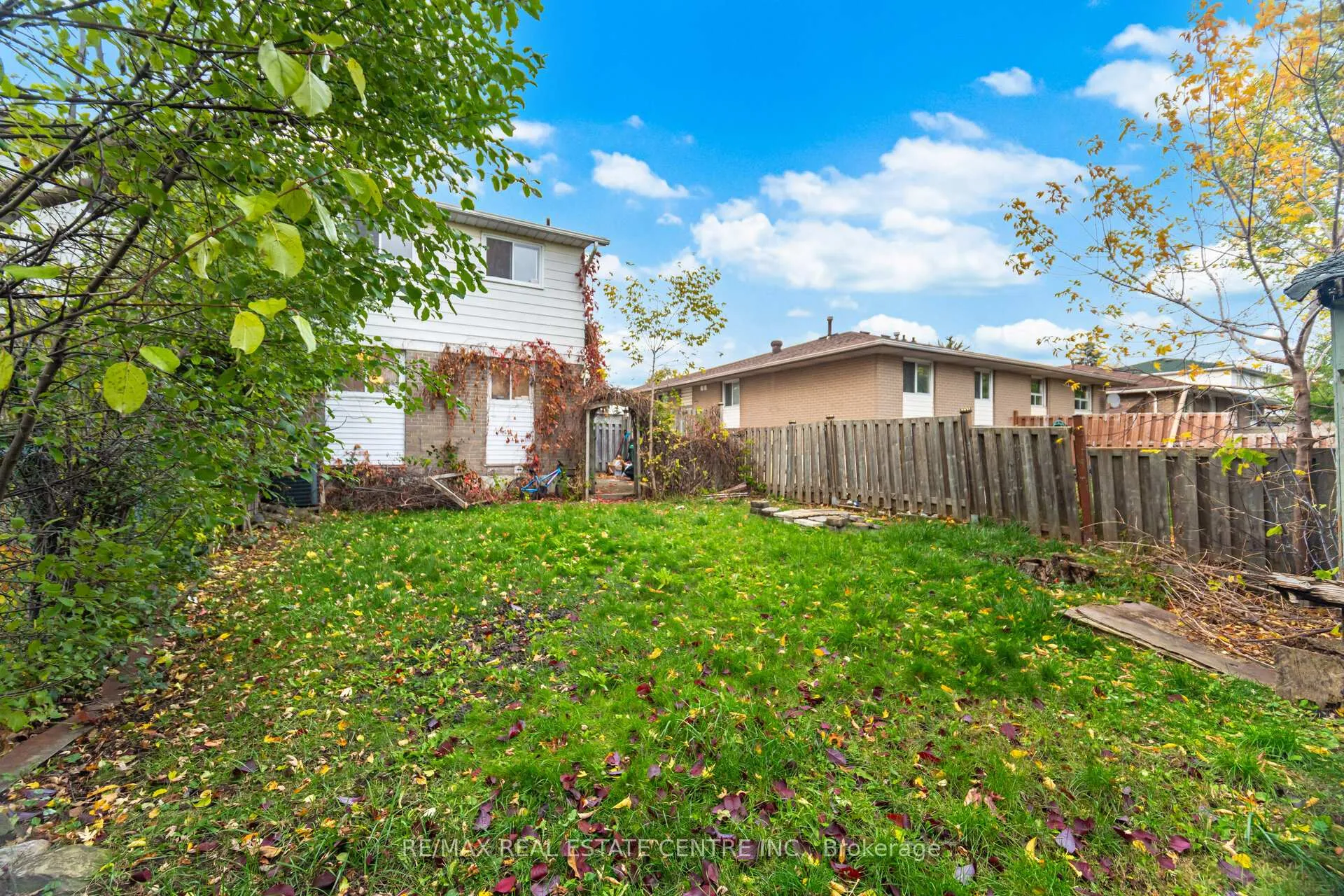 Photo 37 of 51 Crawford Drive, Brampton, Madoc — HOMEH