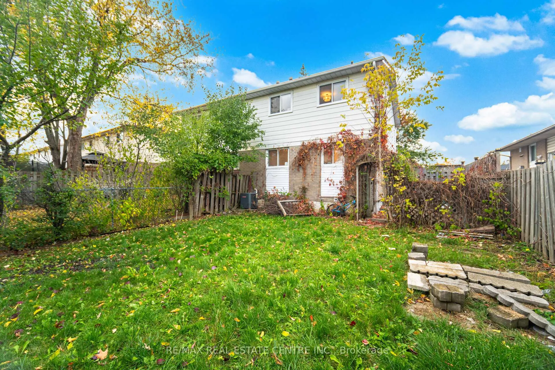 Photo 38 of 51 Crawford Drive, Brampton, Madoc — HOMEH