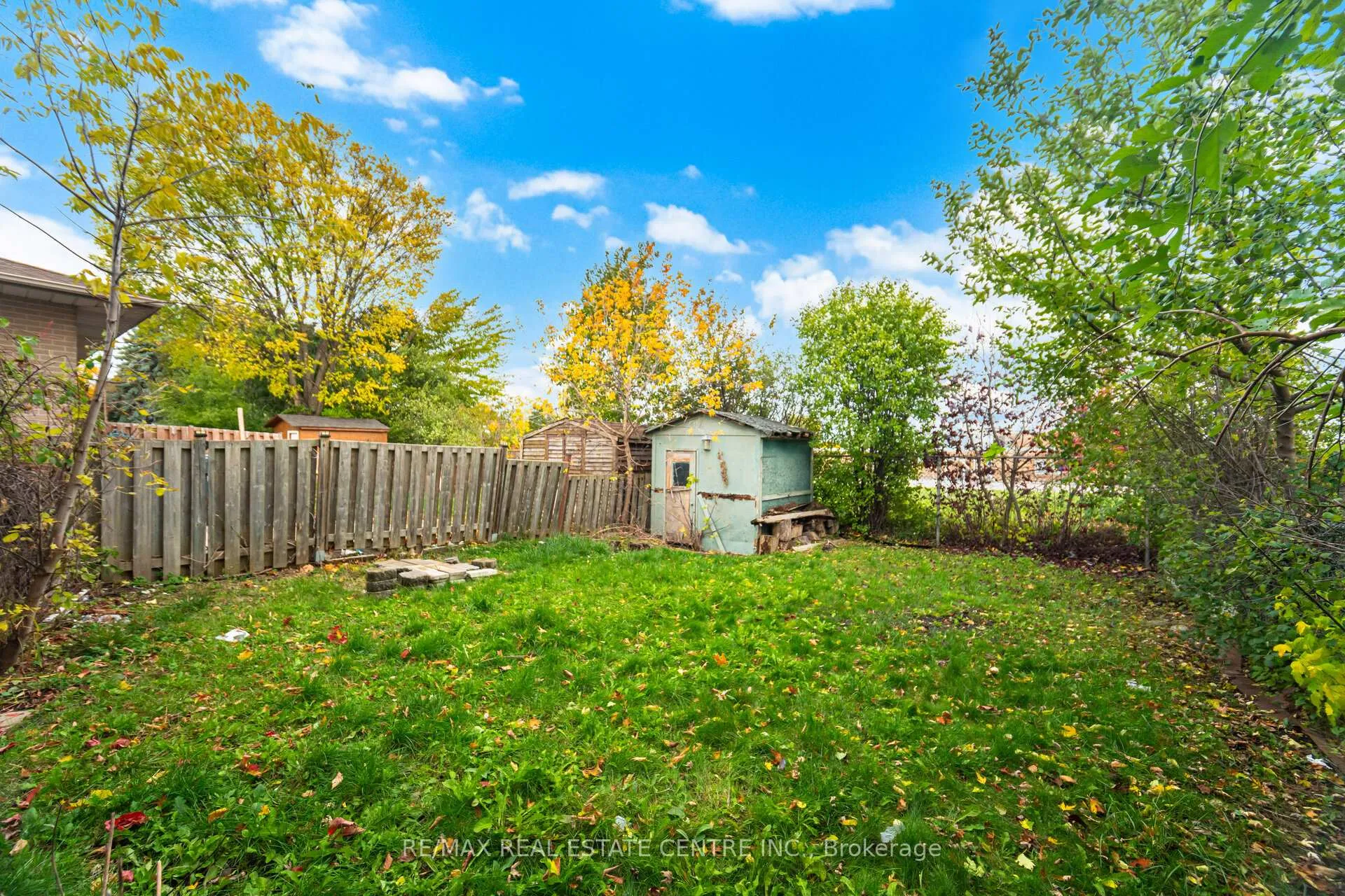 Photo 39 of 51 Crawford Drive, Brampton, Madoc — HOMEH
