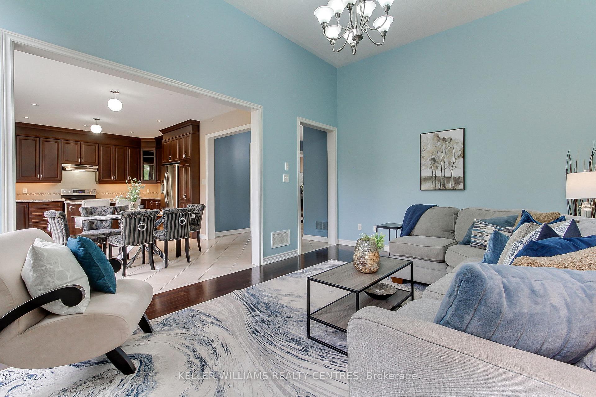 Photo 27 of 56 Pointon Street, Aurora, Bayview Northeast — HOMEH
