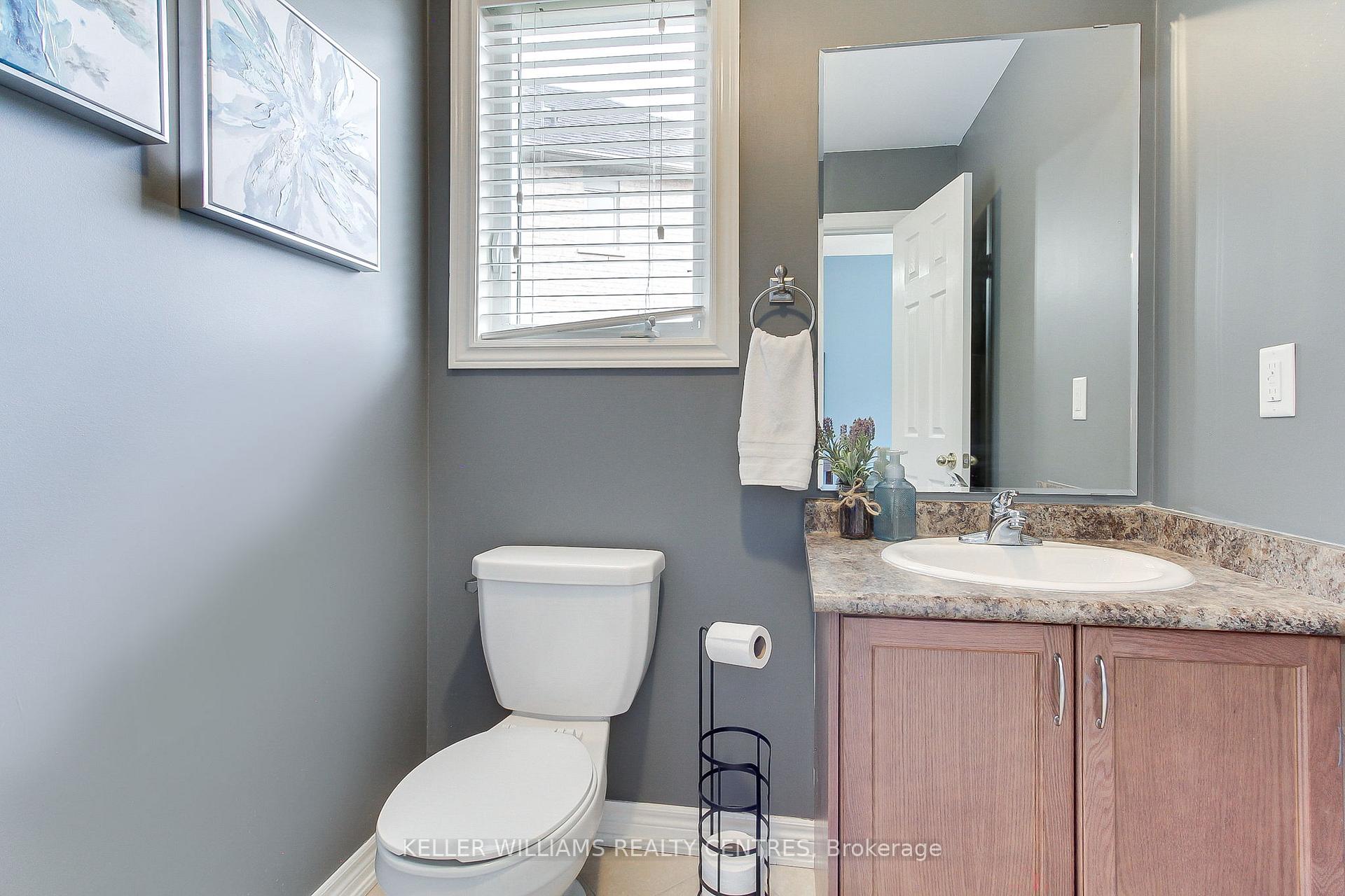 Photo 25 of 56 Pointon Street, Aurora, Bayview Northeast — HOMEH