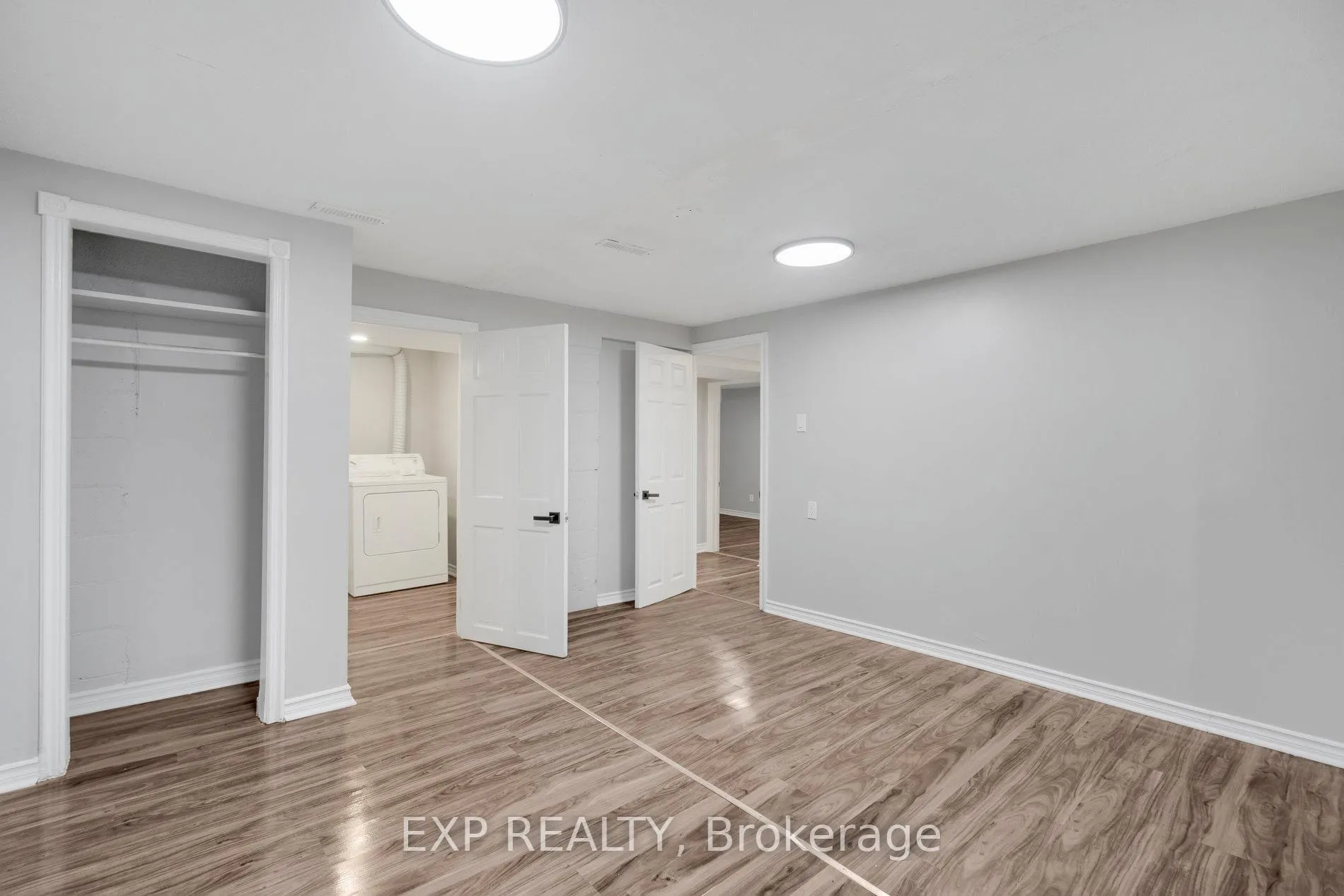 Photo 31 of 20 West 4th Street, Hamilton, Bonnington — HOMEH