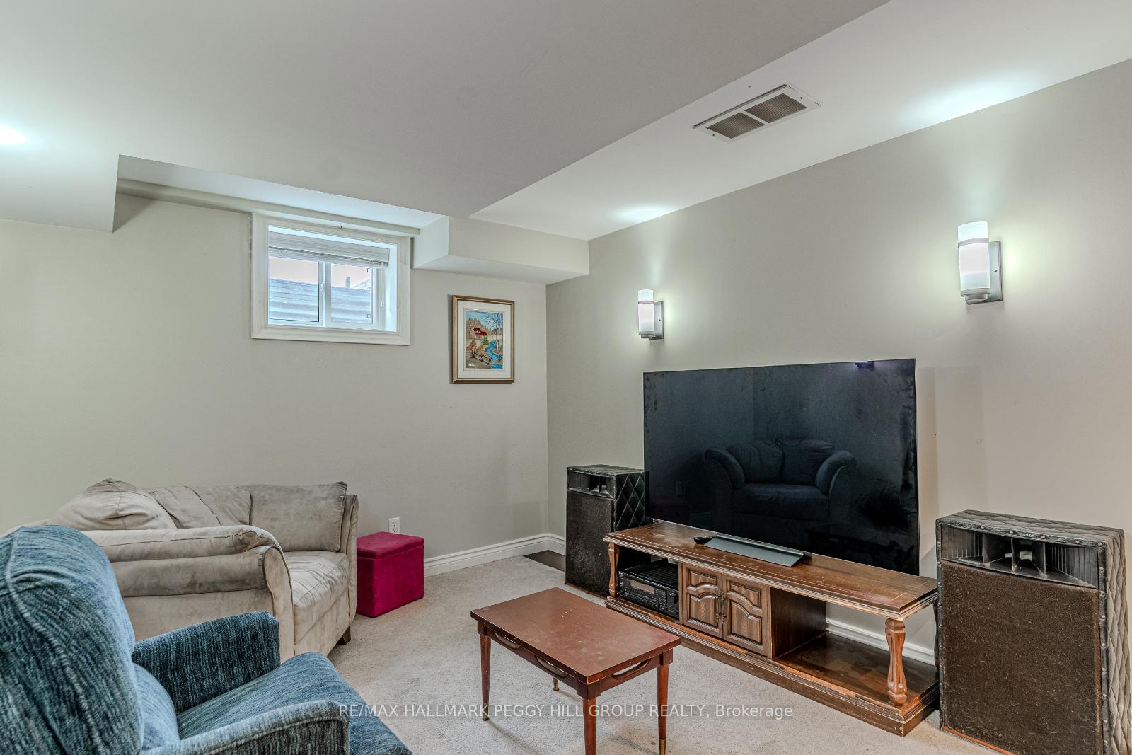 Photo 12 of 147 Nathan Crescent, Barrie, Painswick South — HOMEH