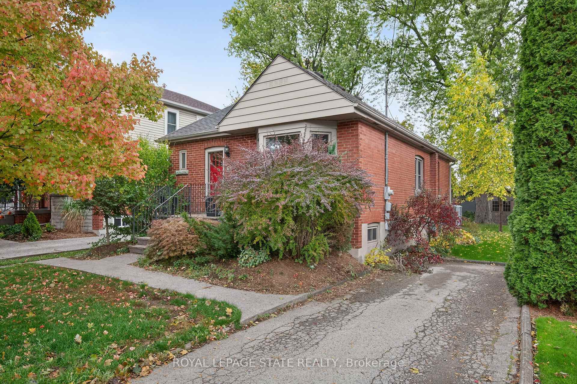 Photo 1 of 76 Wycliffe Avenue, Hamilton, Centremount — HOMEH