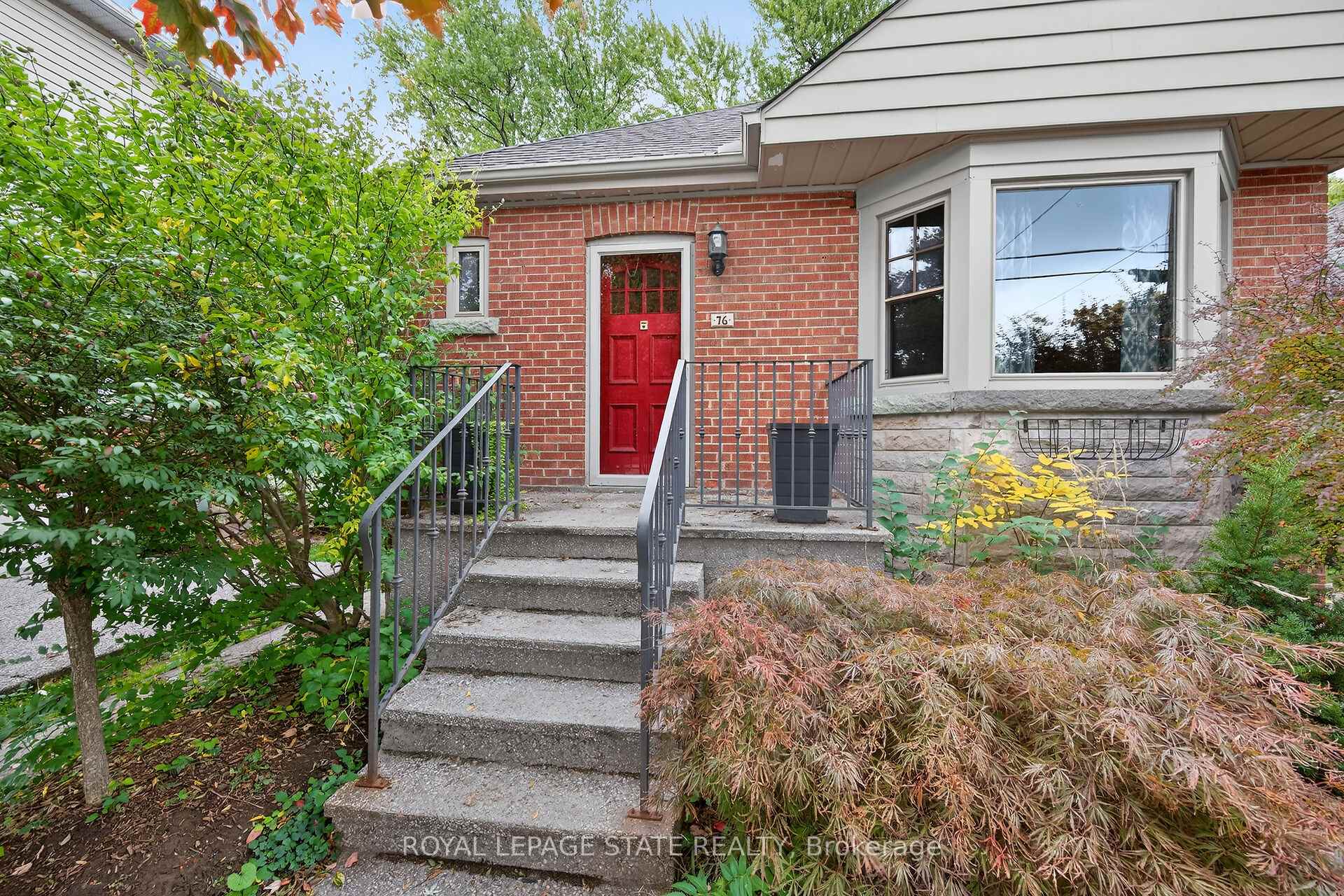 Photo 3 of 76 Wycliffe Avenue, Hamilton, Centremount — HOMEH
