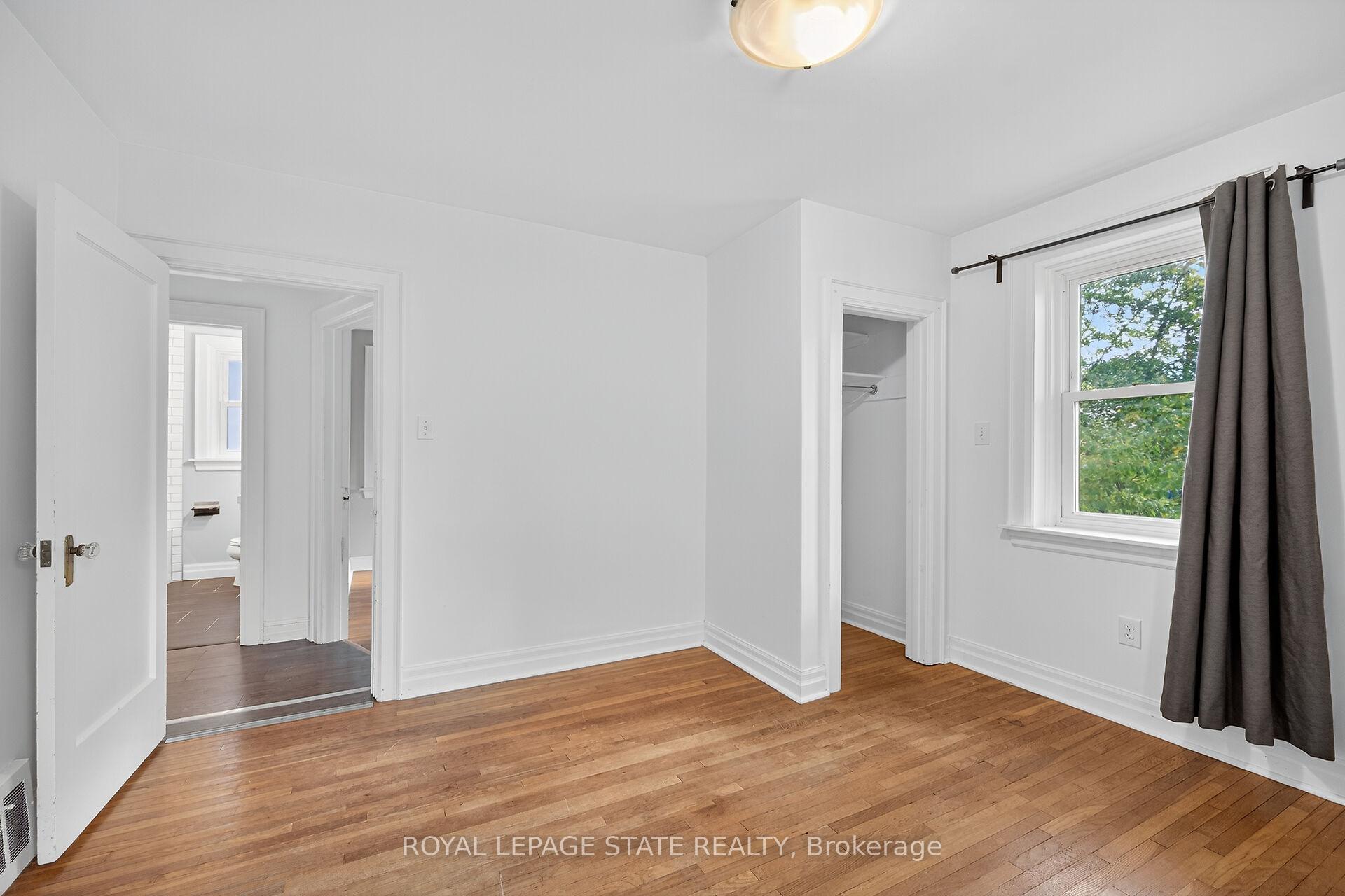 Photo 15 of 76 Wycliffe Avenue, Hamilton, Centremount — HOMEH