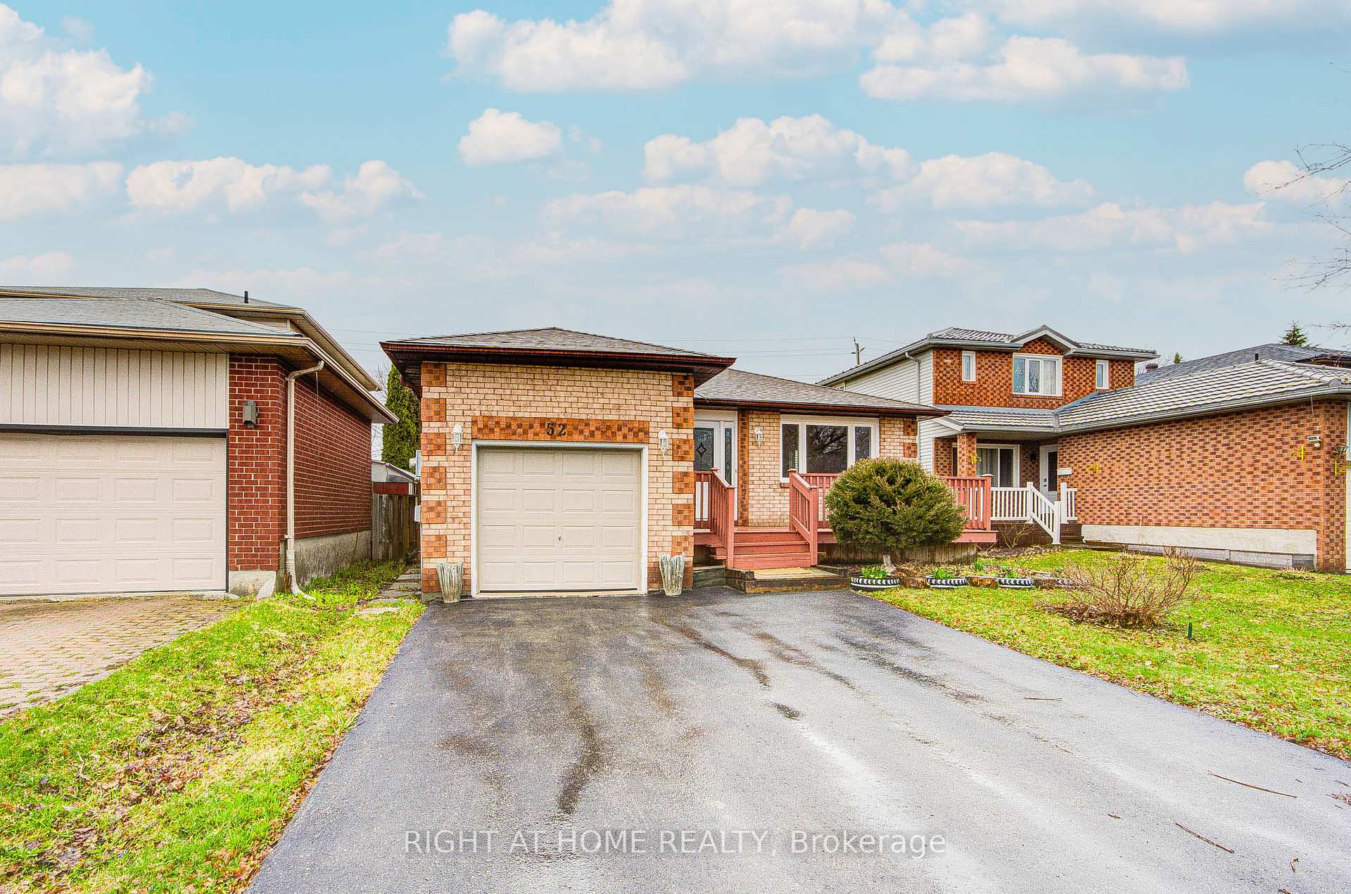 Photo 1 of 52 Rosenfeld Drive, Barrie, Grove East — HOMEH