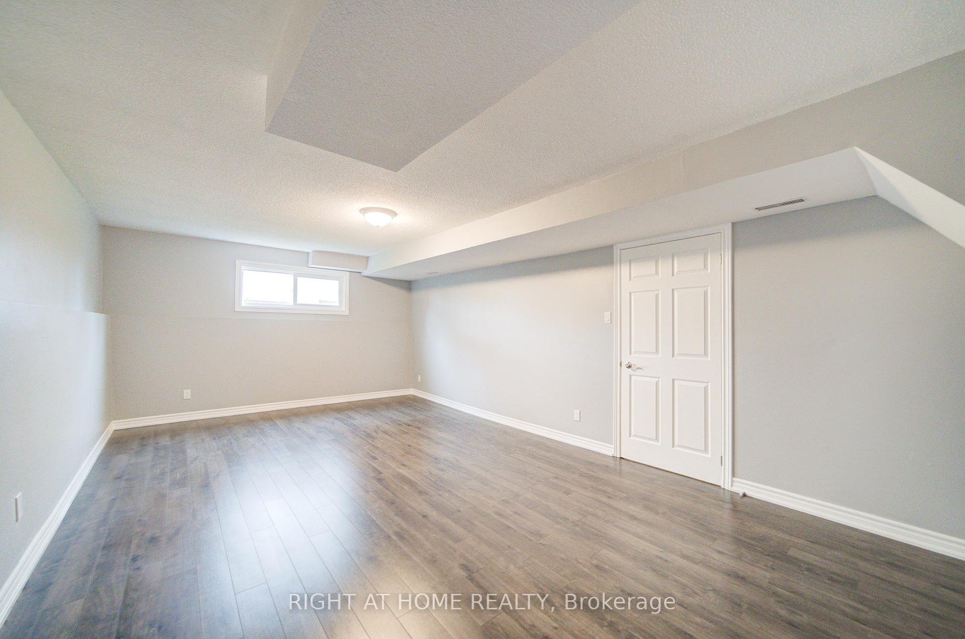 Photo 29 of 52 Rosenfeld Drive, Barrie, Grove East — HOMEH