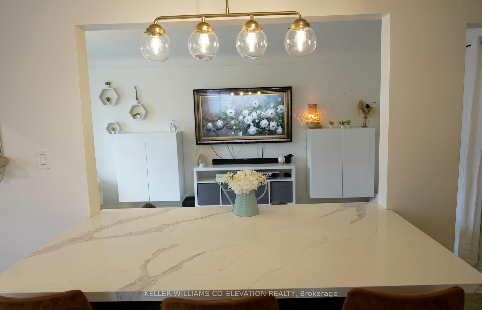 Photo 5 of 5 Mountain Avenue N, Hamilton, Stoney Creek — HOMEH